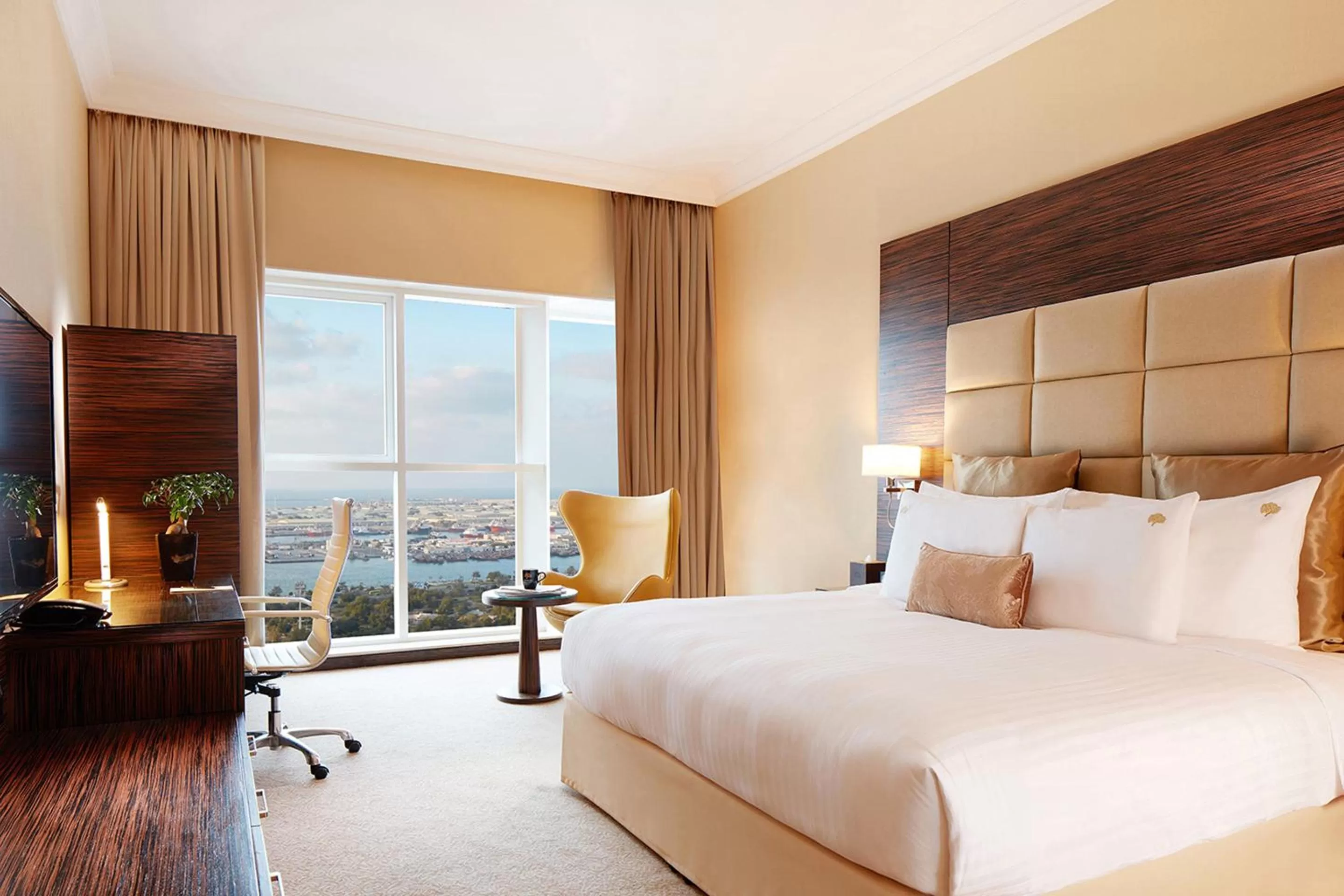 Junior Suite Sea View in Jannah Burj Al Sarab