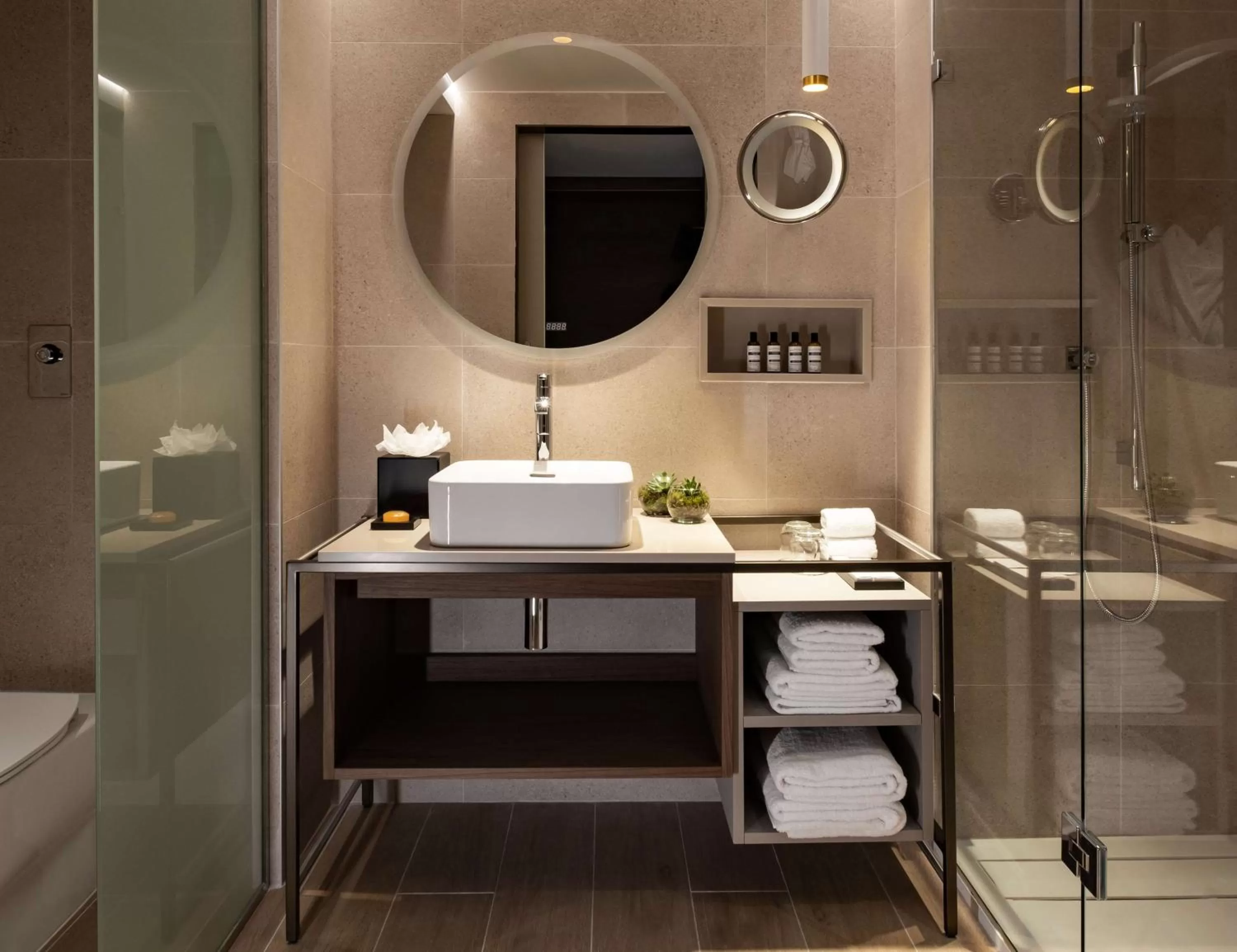 Deluxe King Room with Balcony and Sea View - Club Access in Hyatt Regency Malta