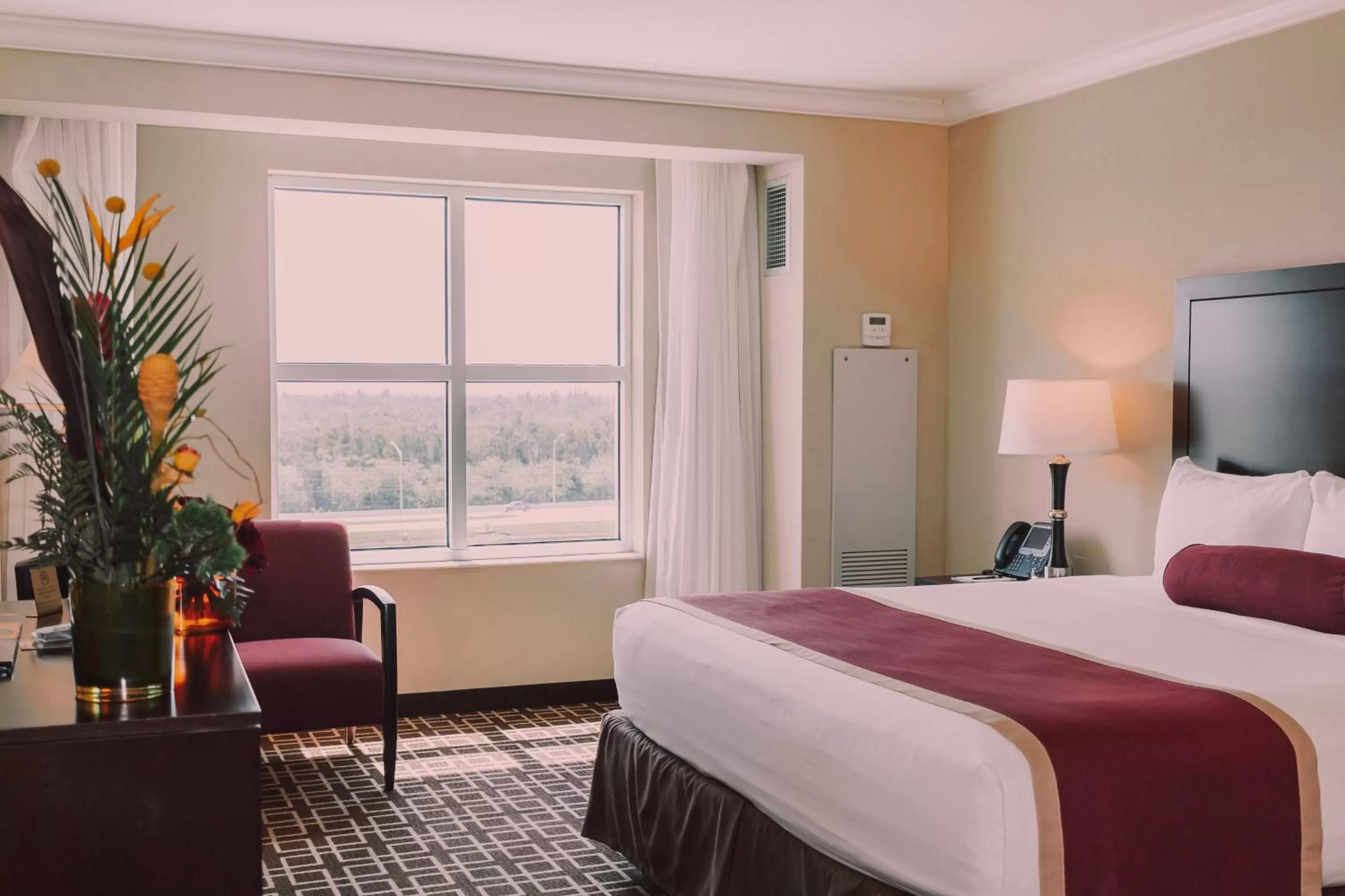 Bedroom, Bed in Miccosukee Casino & Resort