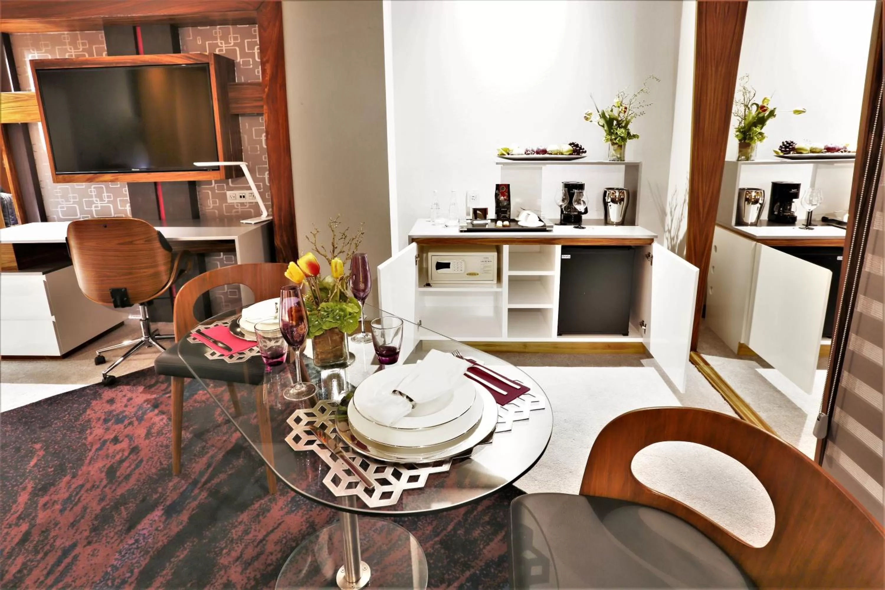 Deluxe King Room in Hard Rock Hotel Guadalajara