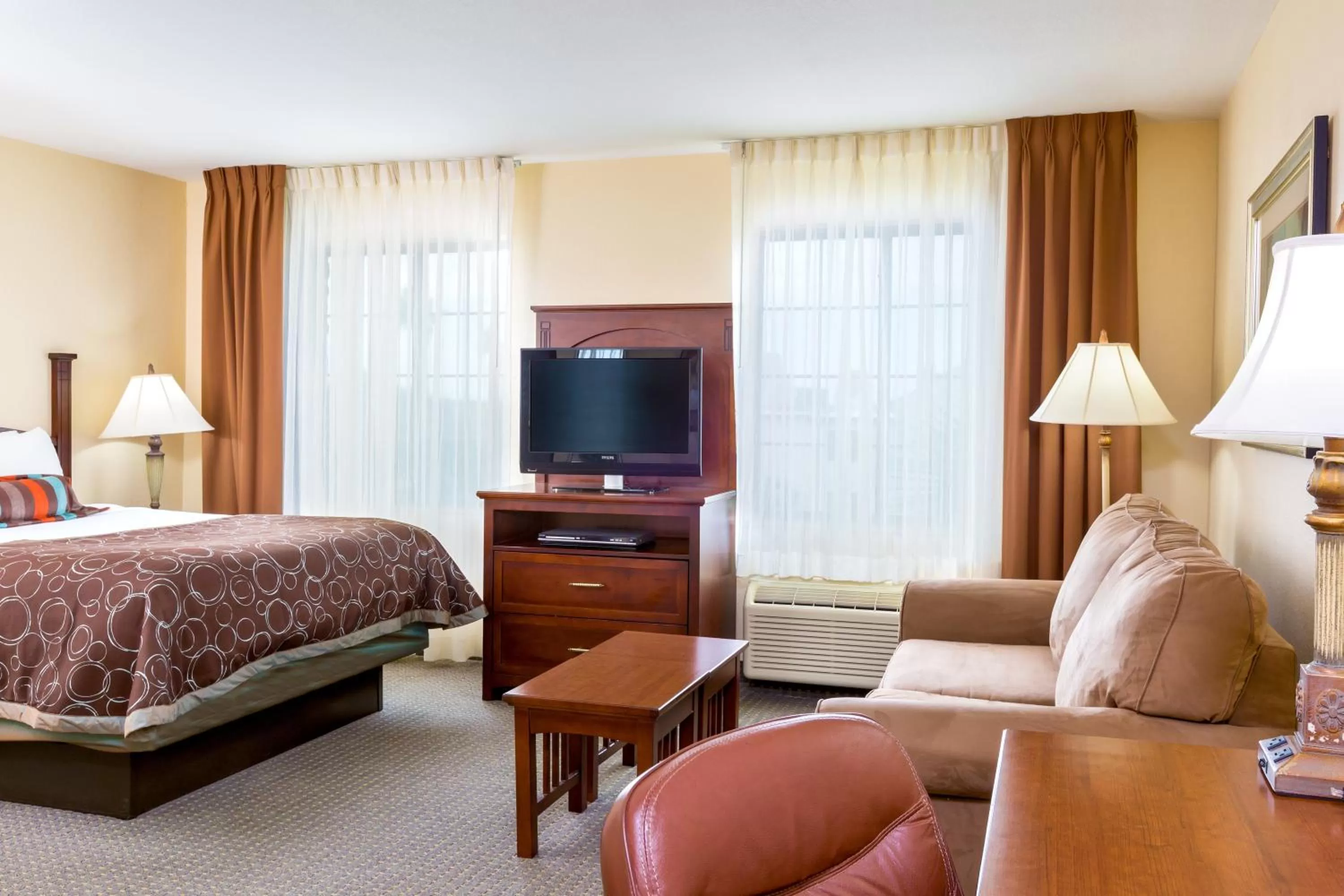 Queen Studio Suite in Staybridge Suites McAllen by IHG
