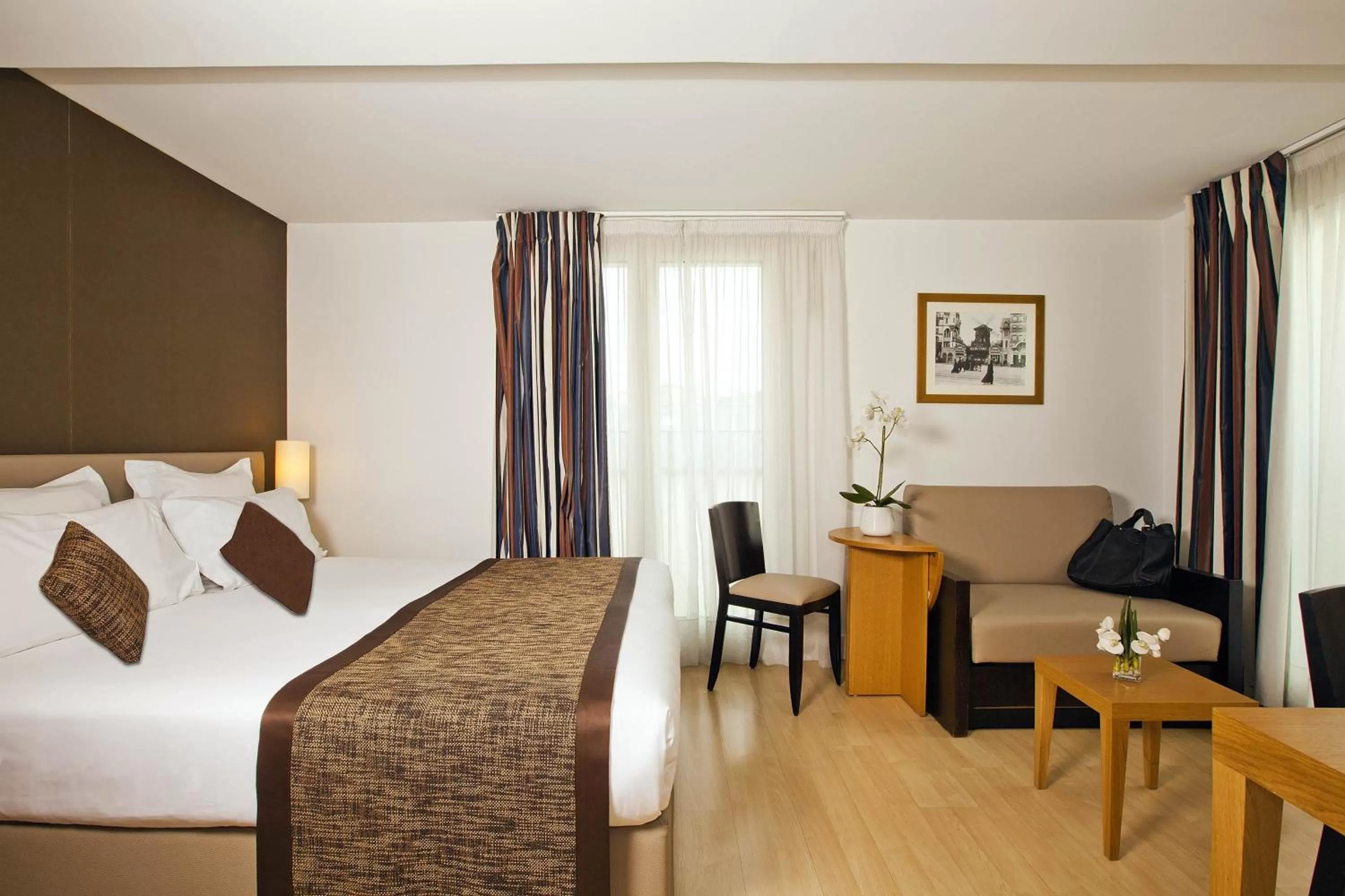 Large Studio in Residhome Paris Opéra