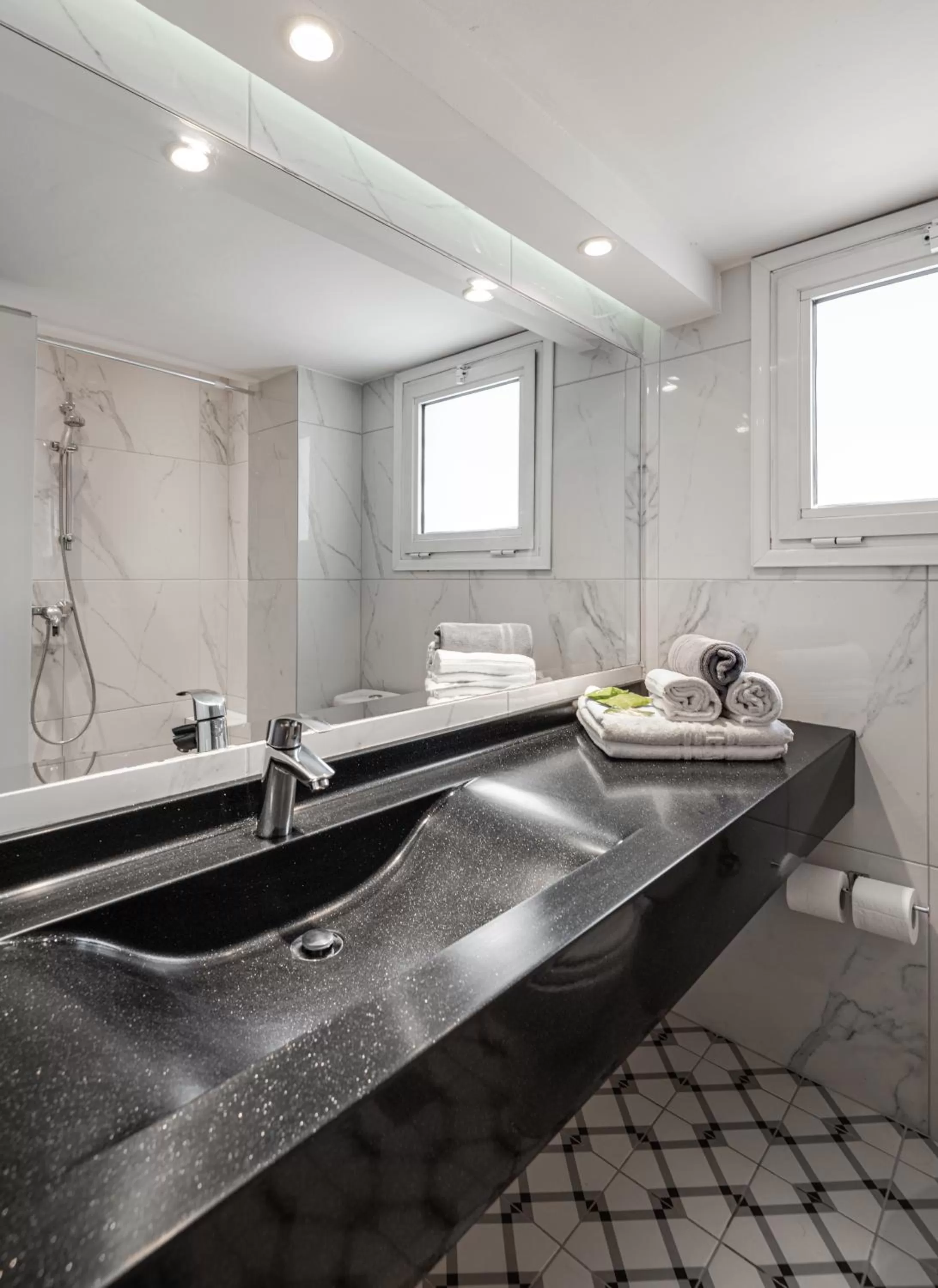 Double or Twin Room with Free Parking in Hotel El Greco