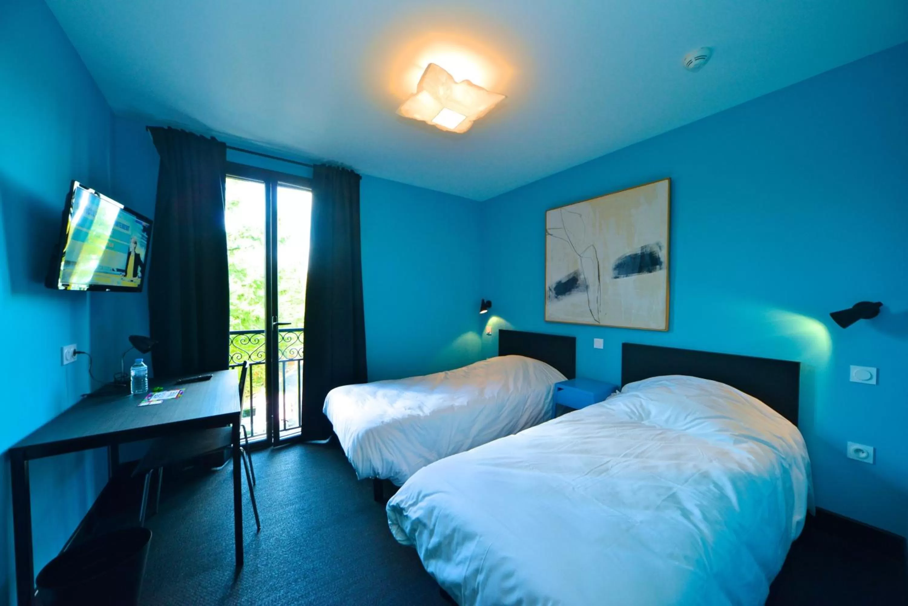 Twin Room in Logis - Hotel Restaurant La Mire