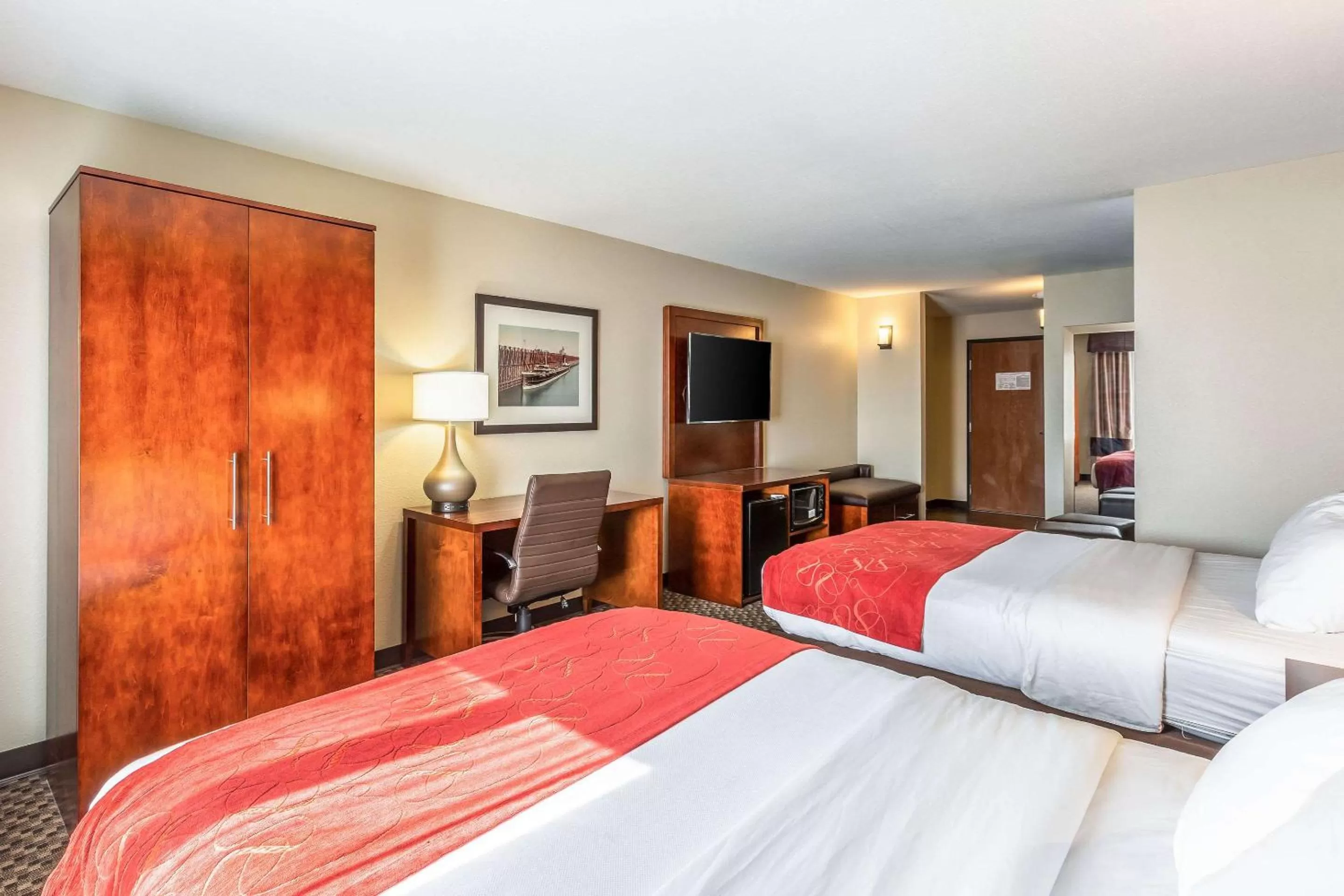 Queen Suite with Two Queen Beds - Non-Smoking in Comfort Suites Escanaba West