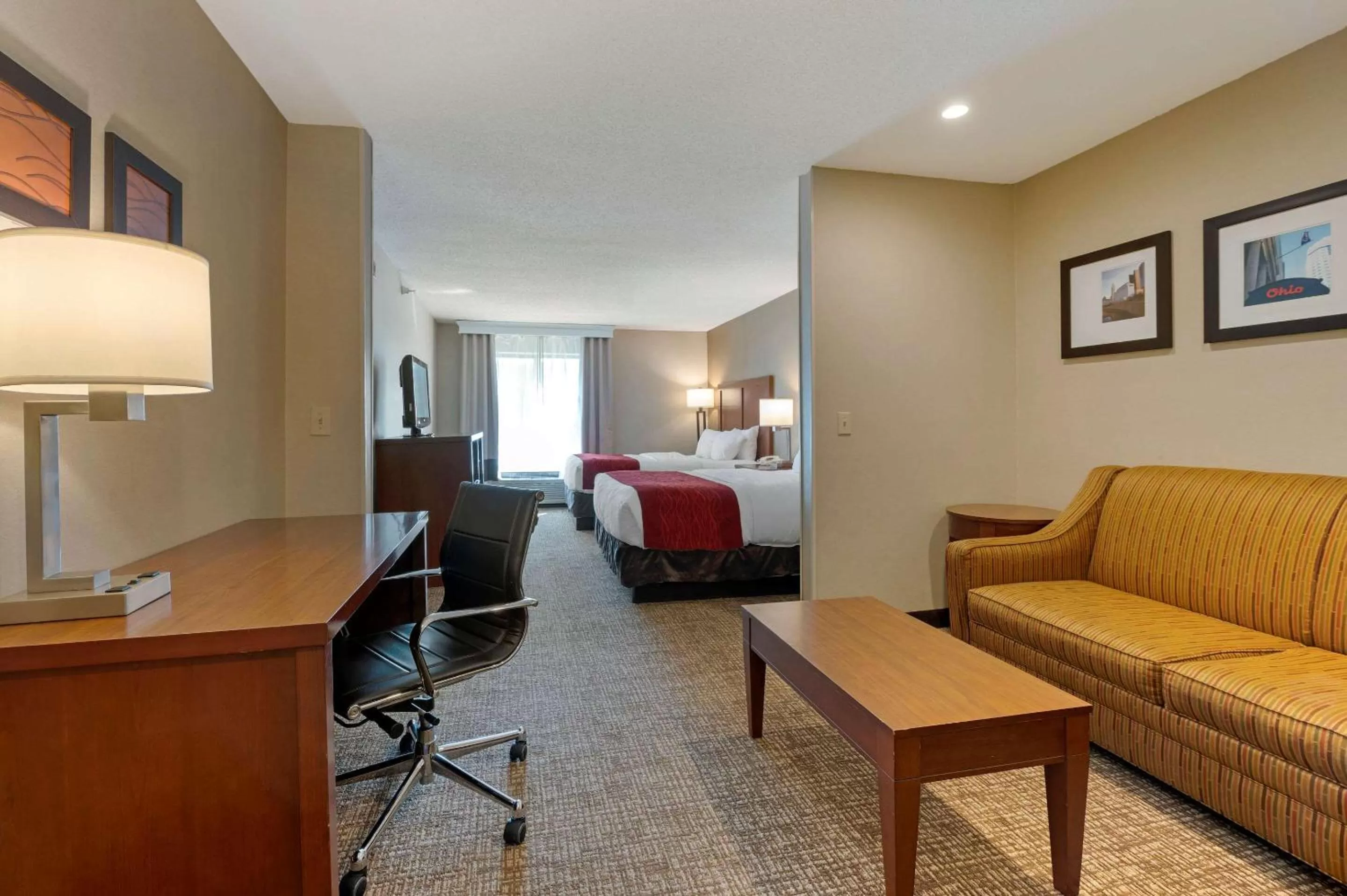 Queen Suite with Two Queen Beds - Non-Smoking/SofaBed in Comfort Inn