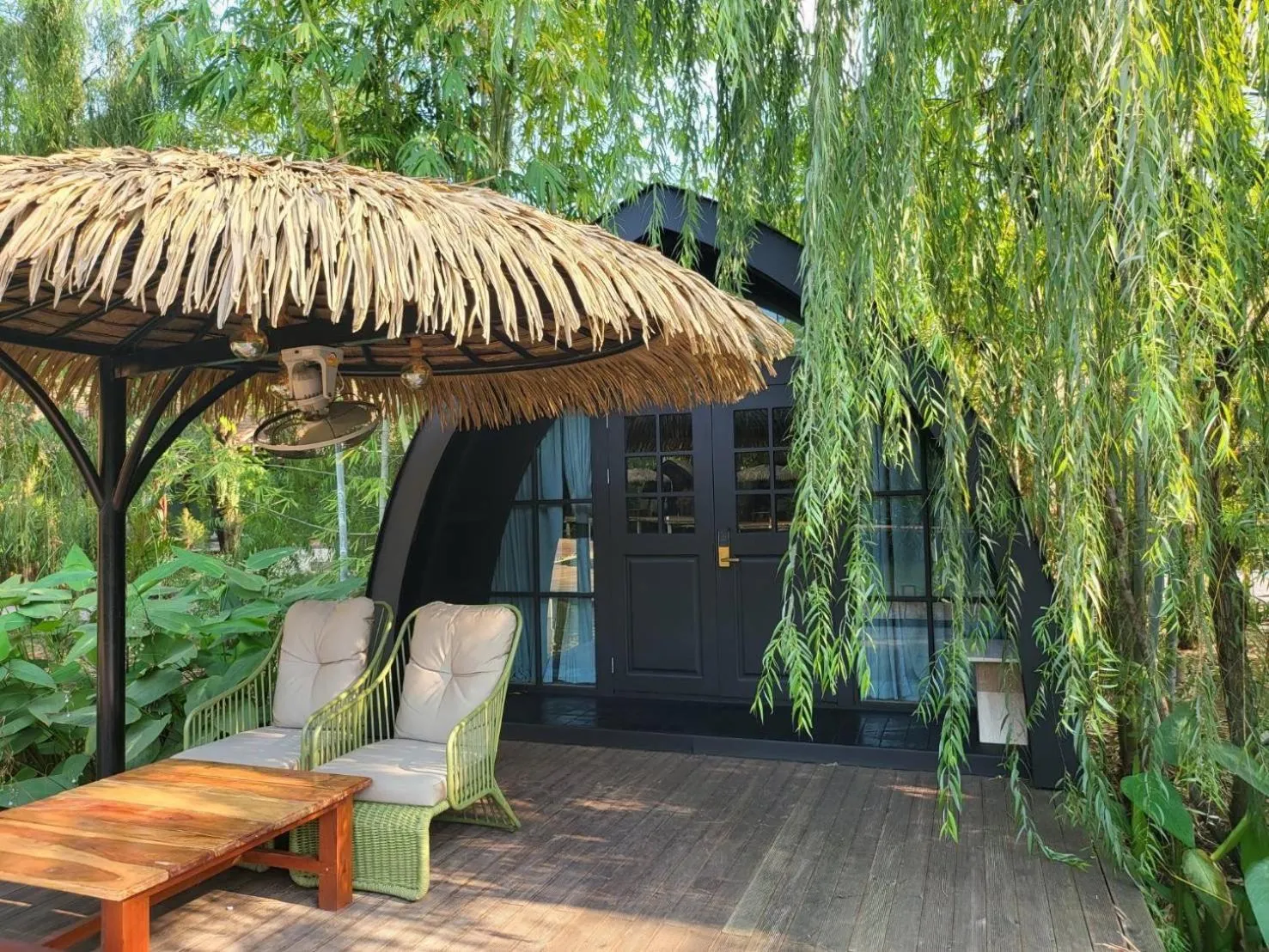 Lake Villa in Khum Damnoen Resort