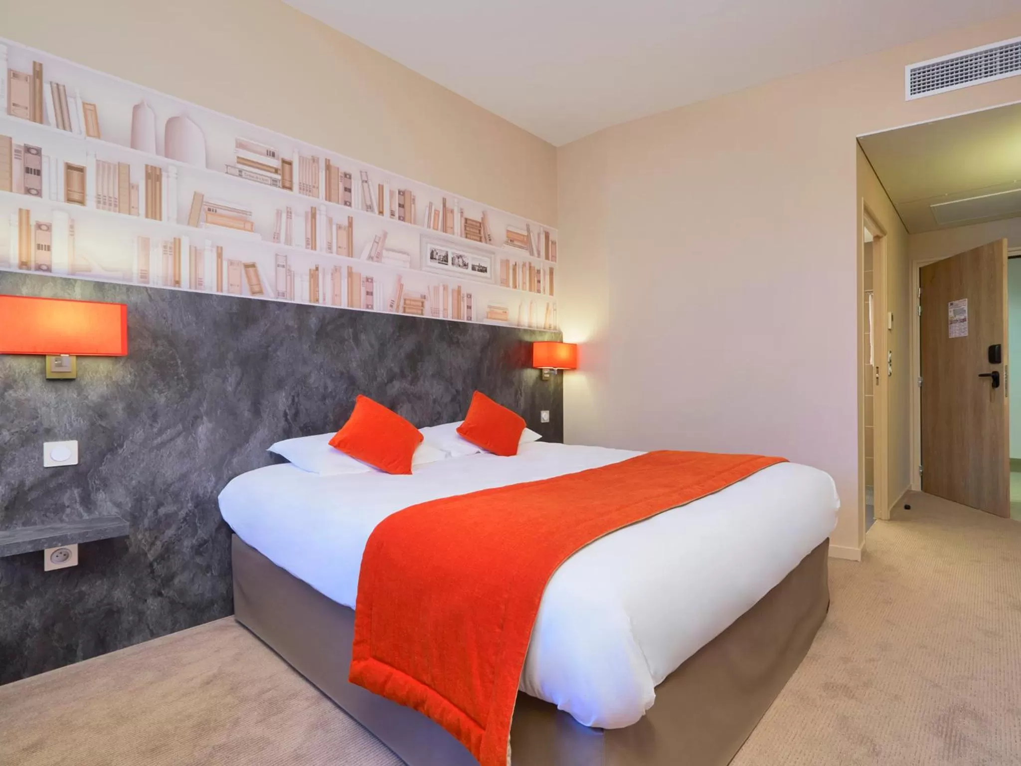 Quadruple Room in Kyriad Angers Ouest Beaucouzé