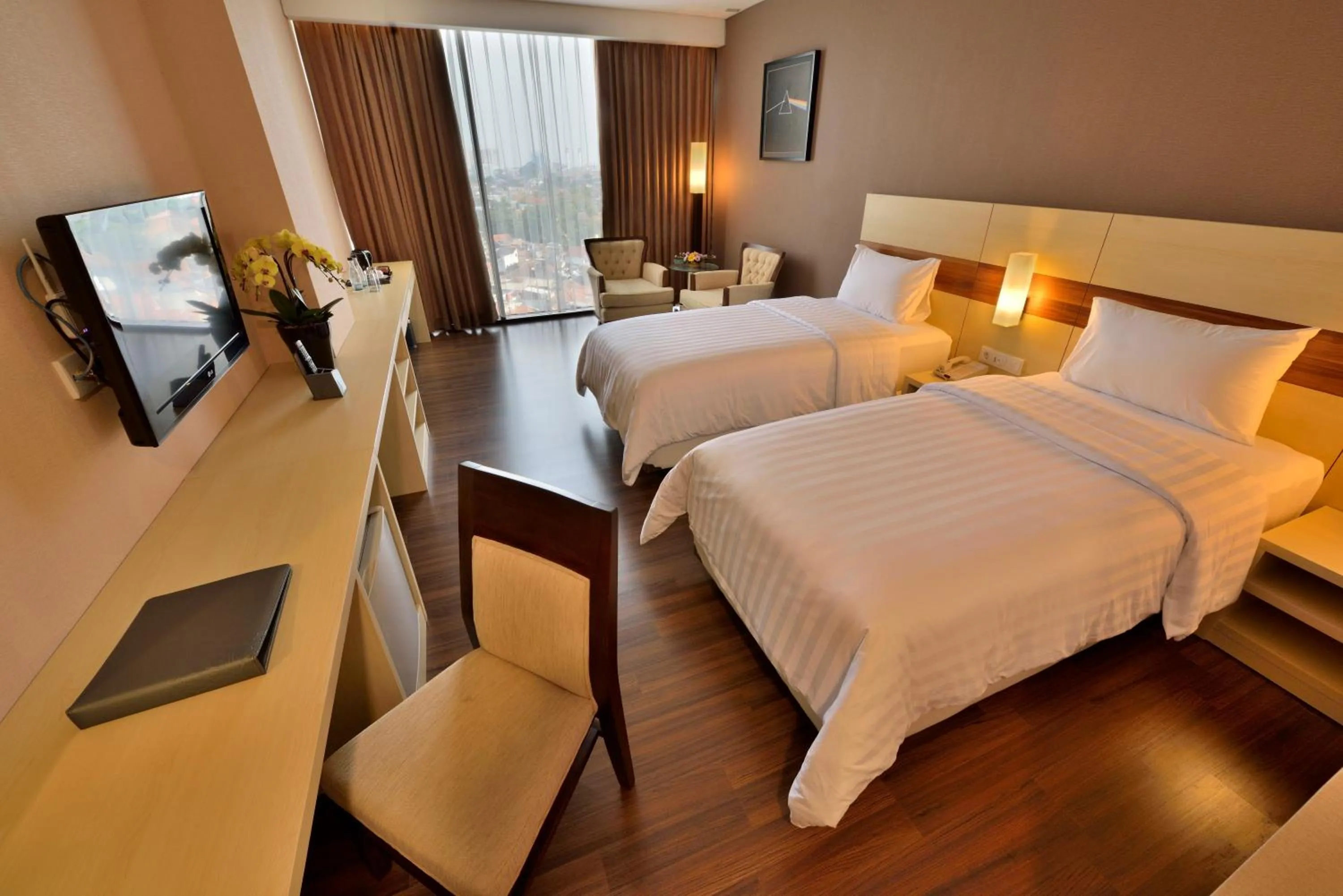 Deluxe Double or Twin Room in Hotel California Bandung