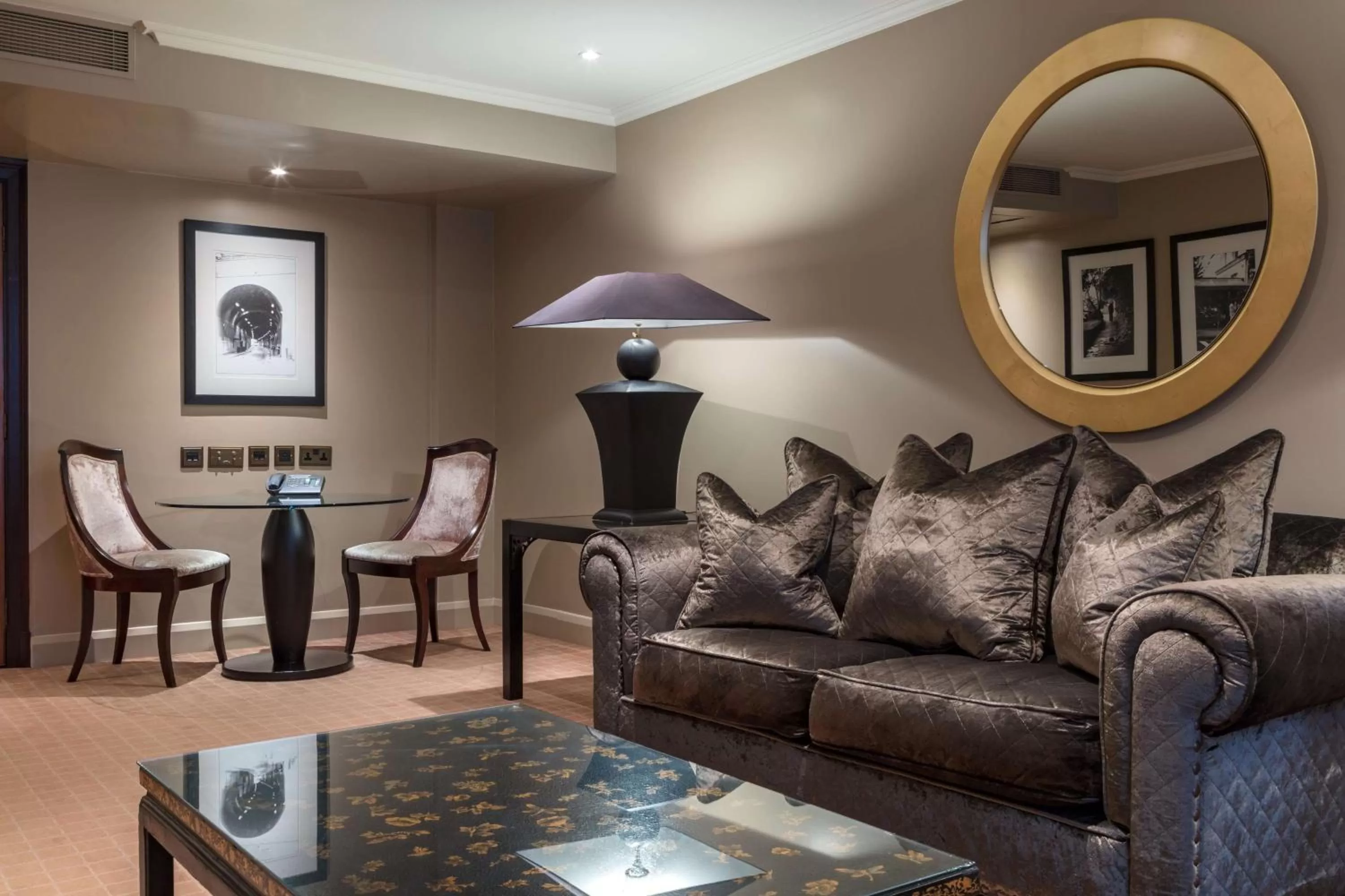 Junior Suite in Radisson Blu Hotel, London Heathrow