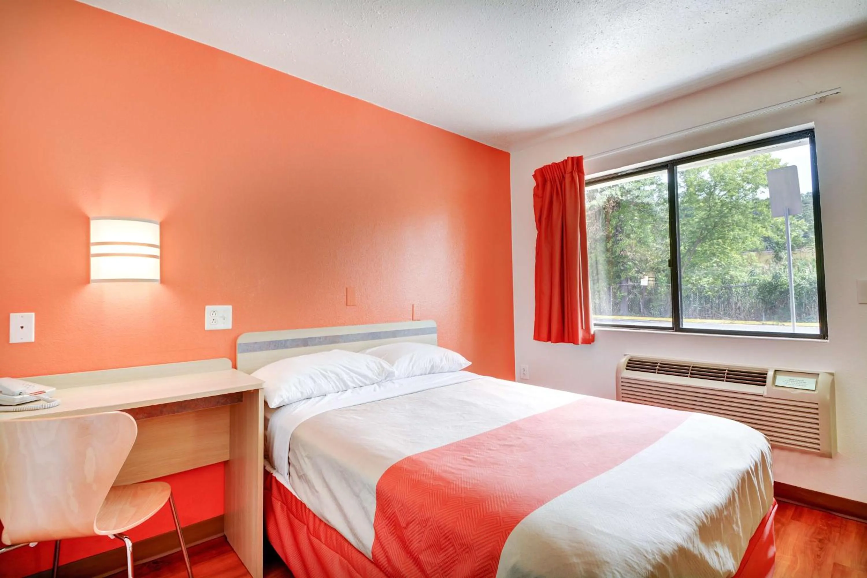 Double Room - Disability Access in Motel 6-Southington, CT - Hartford