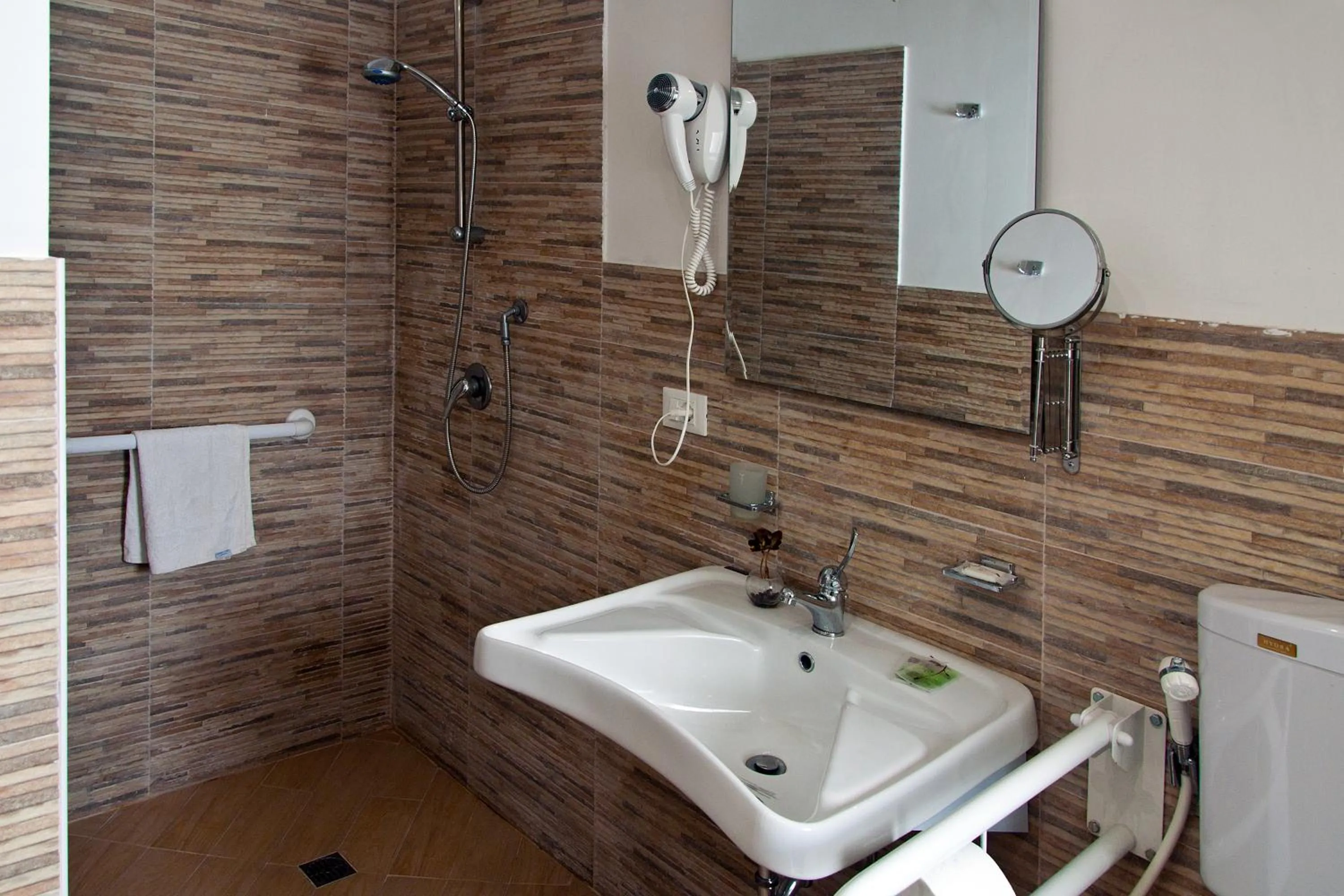 Bathroom in Operà