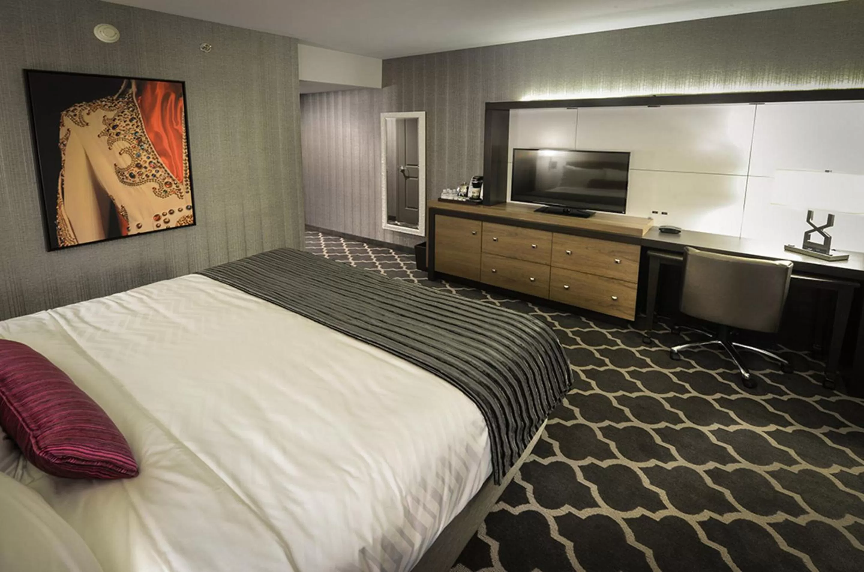 King Room in The Guest House at Graceland