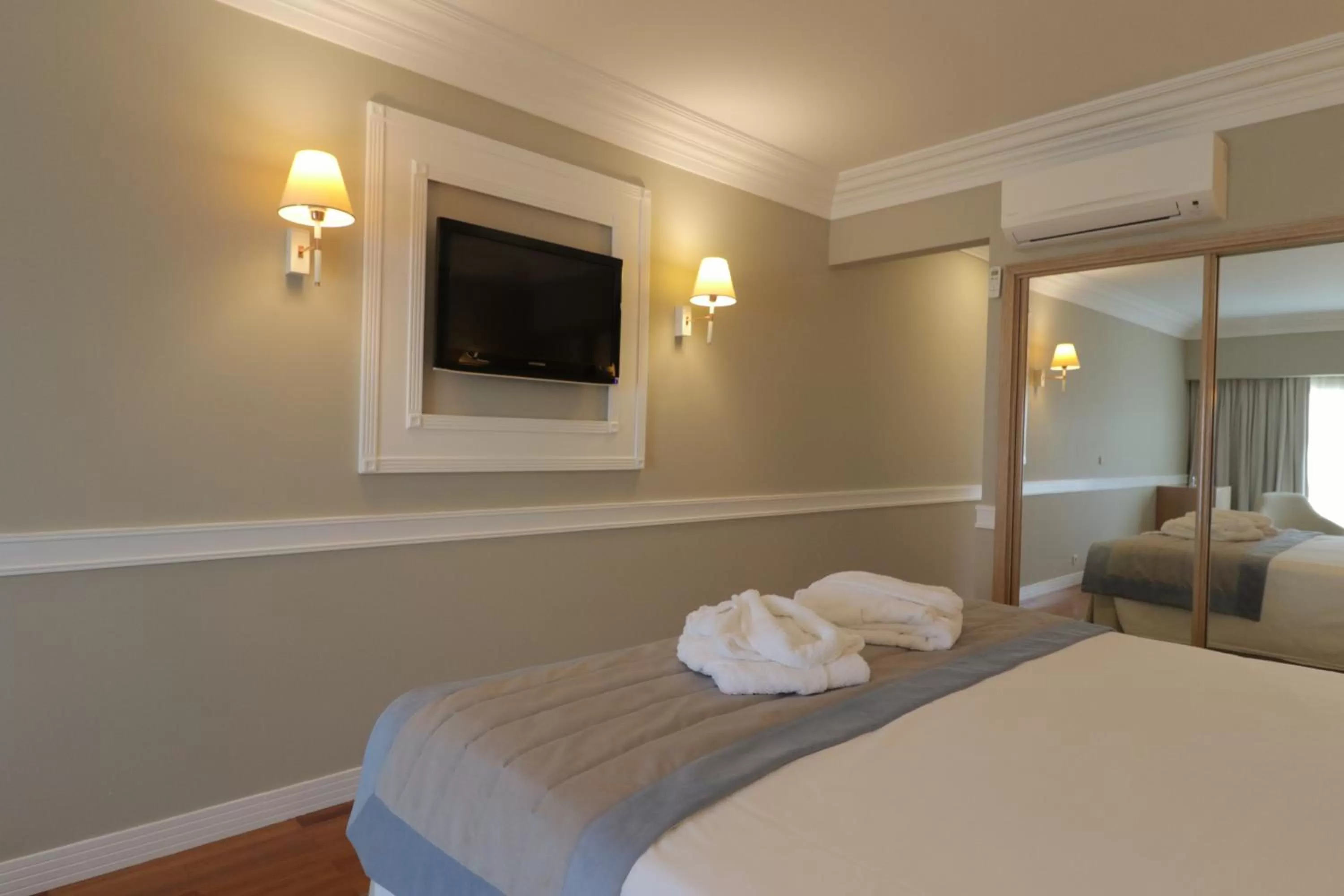 Suite with Sea View in Hotel Suave Mar