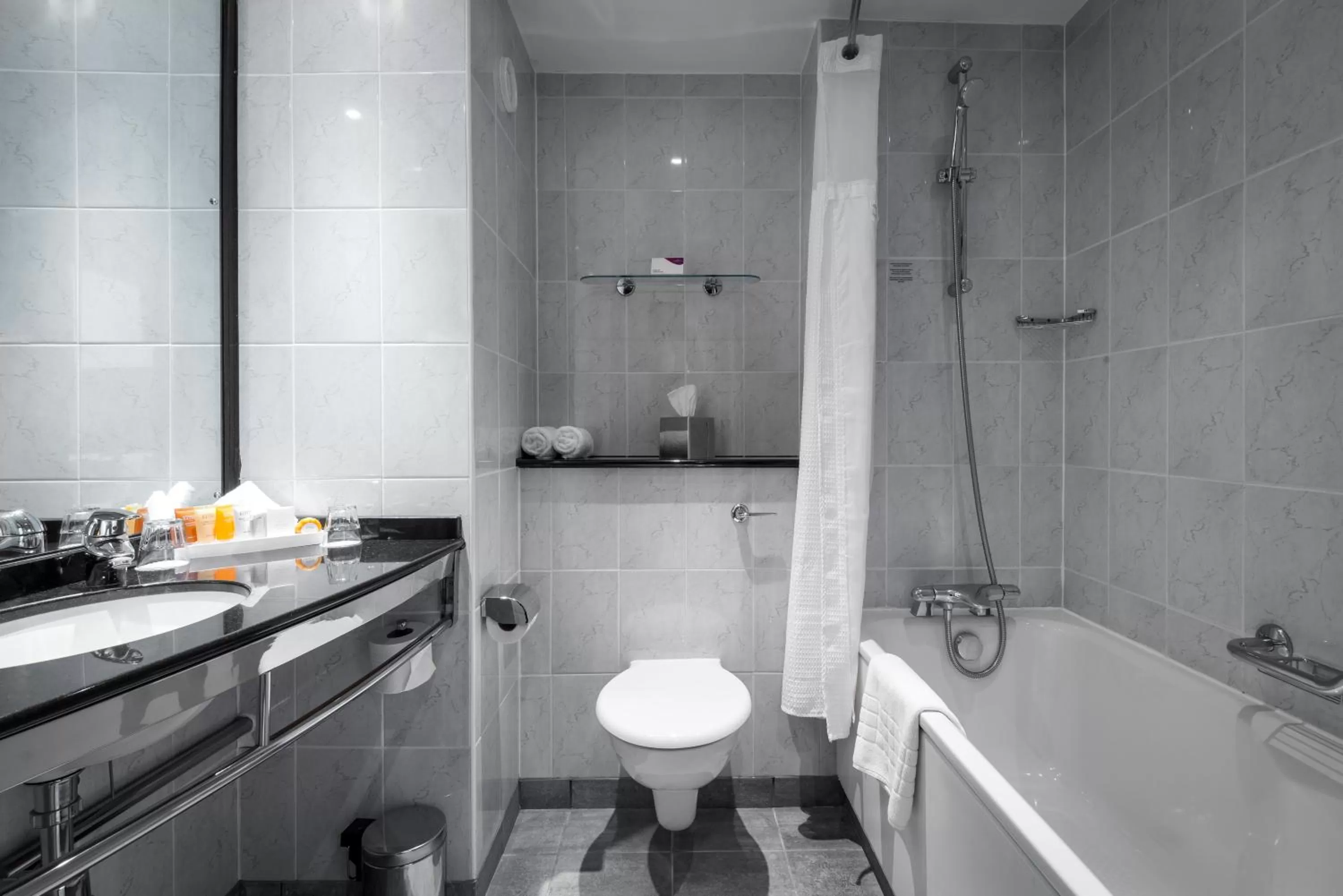 Junior King Suite in Crowne Plaza Birmingham NEC by IHG