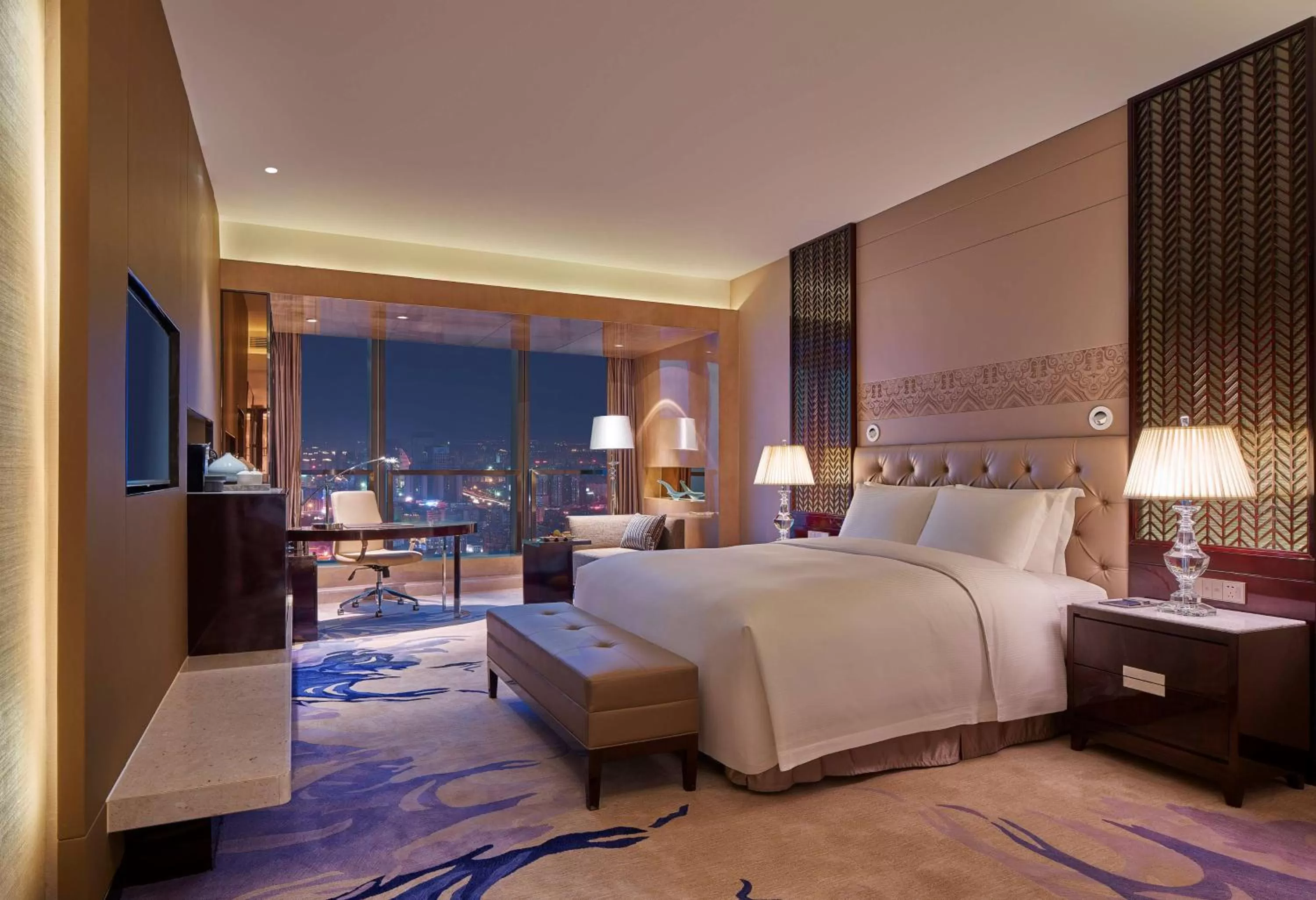 Executive King Room - Lounge Access in Hilton Haikou