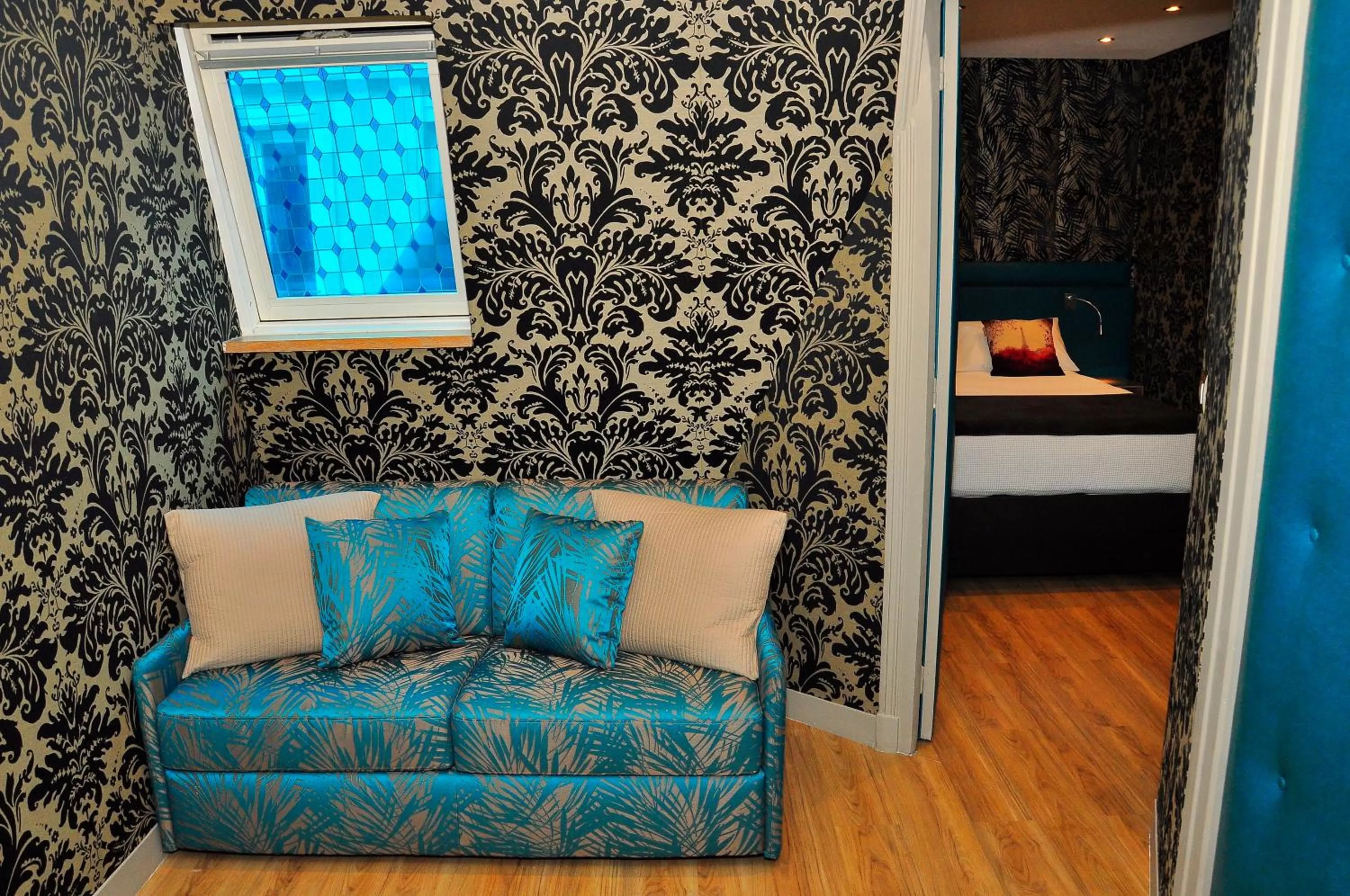 King Suite - Non-Smoking in Hôtel du Mont Blanc