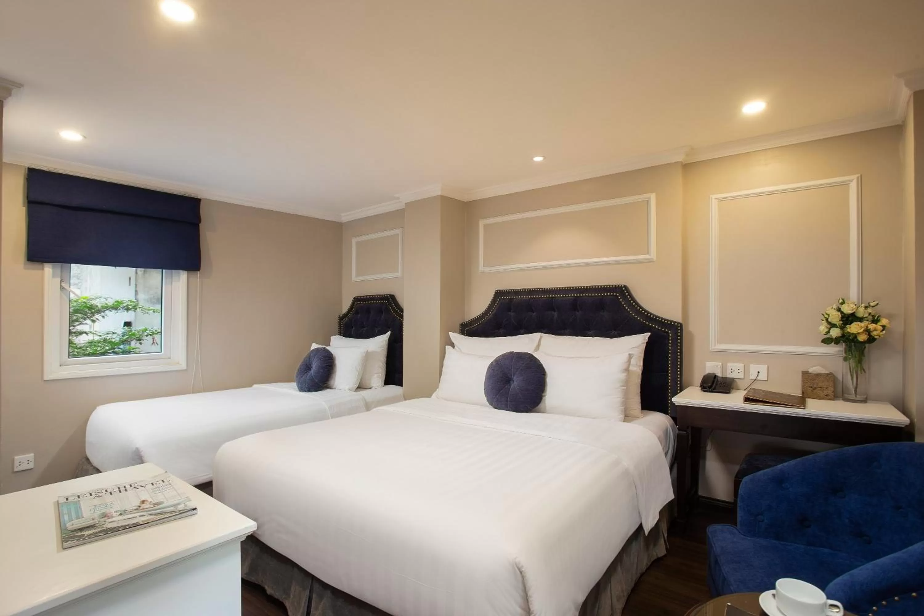 Deluxe Family Connecting Room in Flora Centre Hotel & Spa