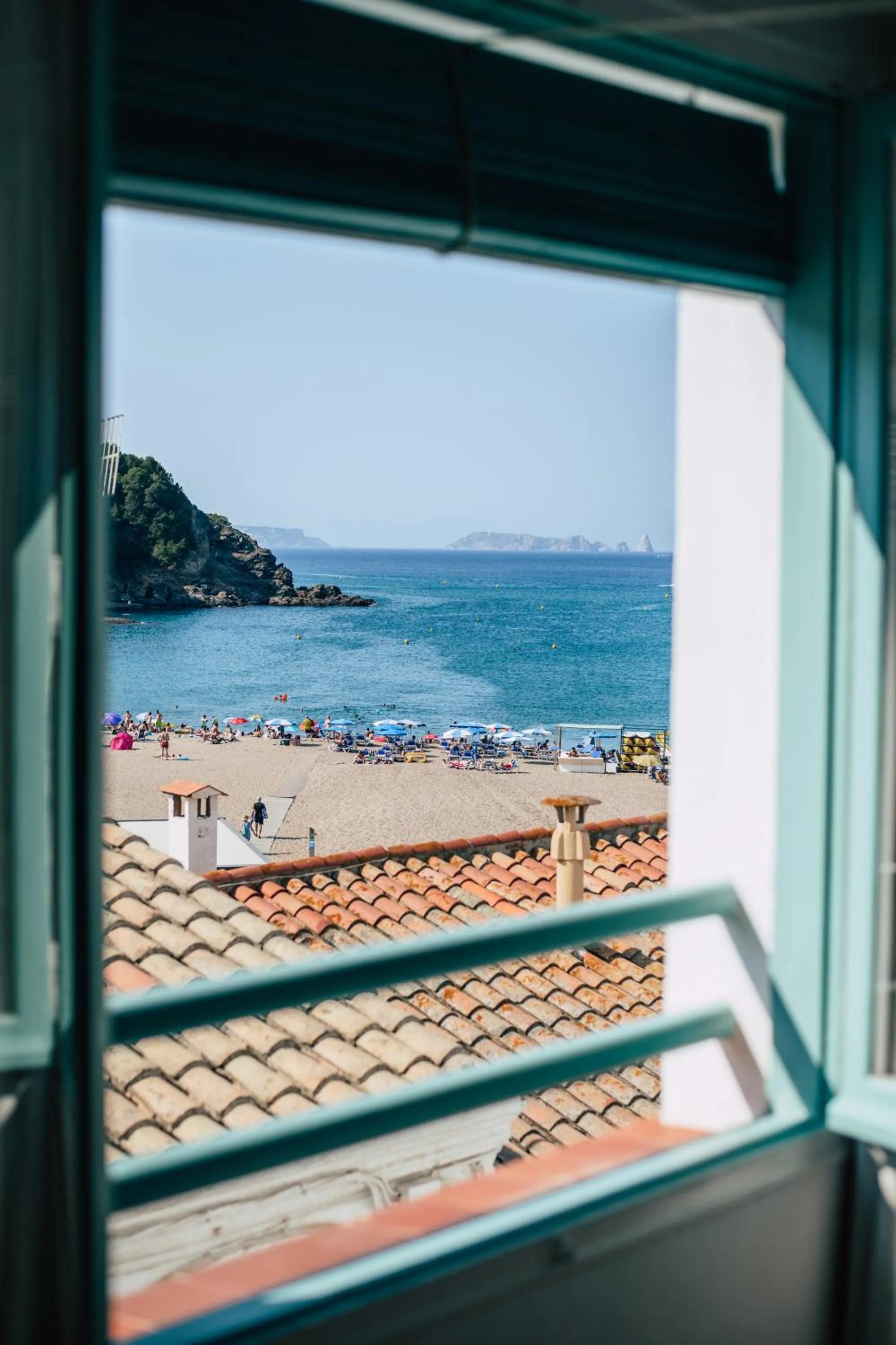 Double Room with Sea View in Hostal Ses Negres