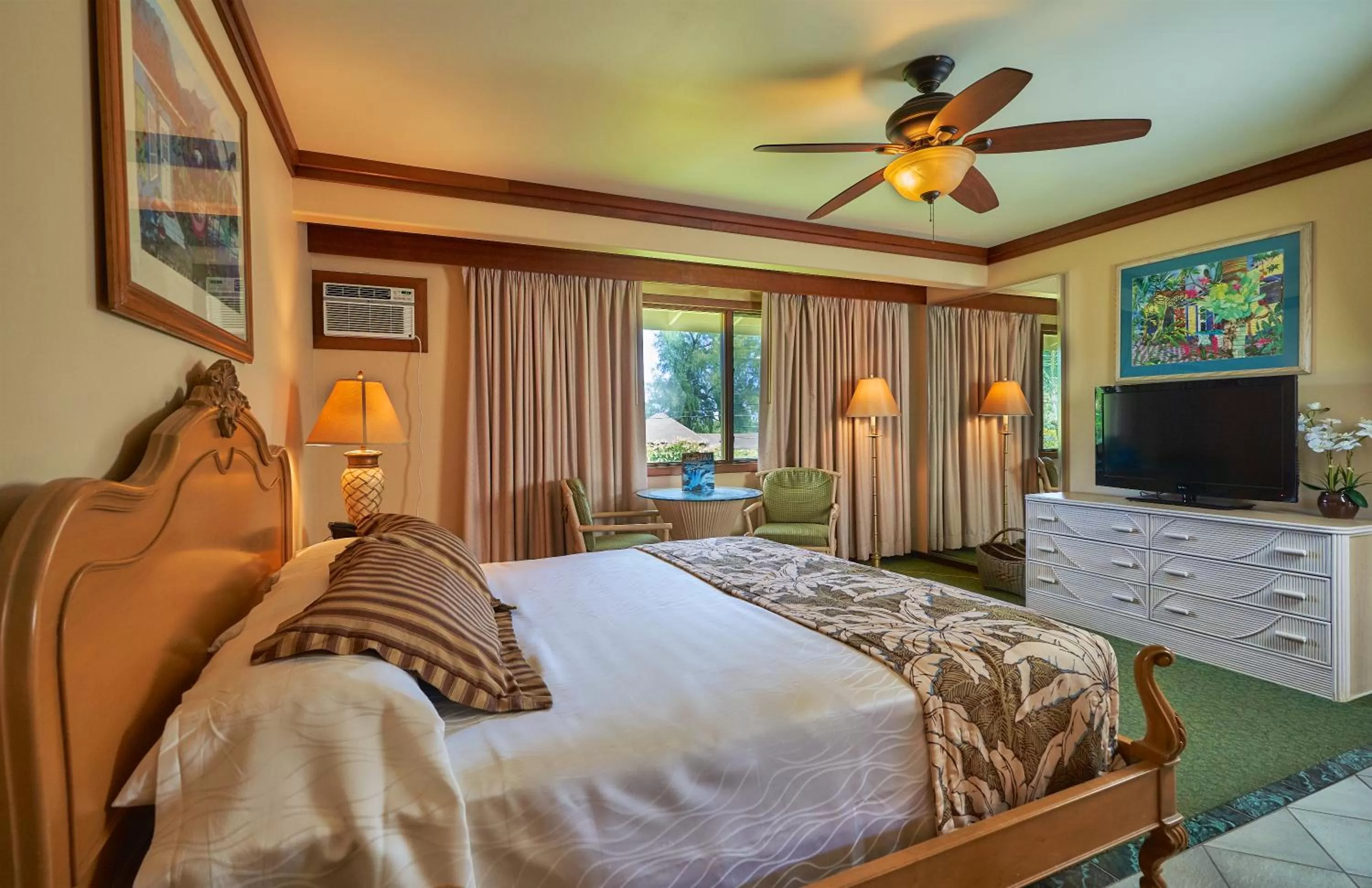 King Suite in The Kauai Inn