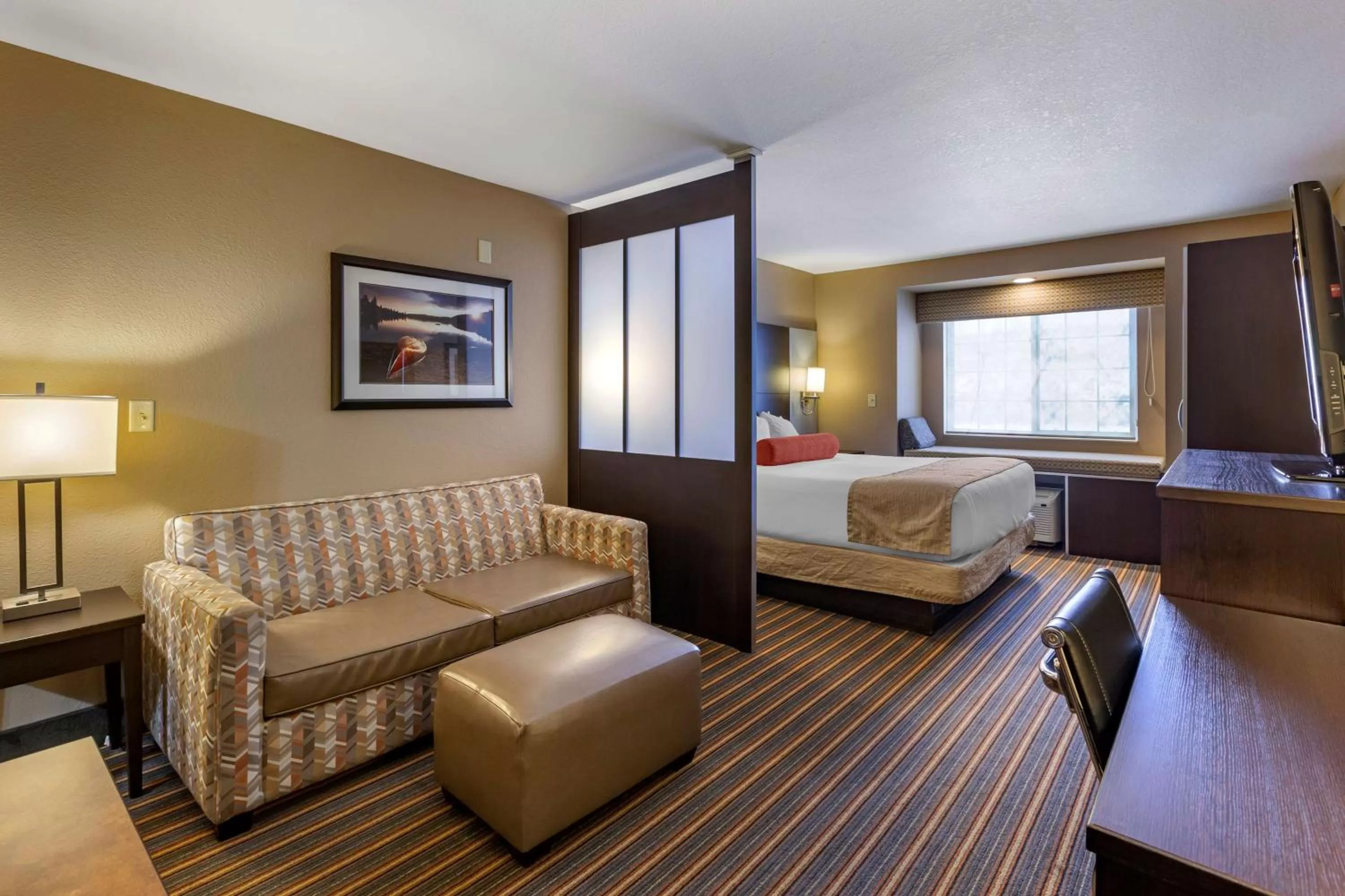 Junior Suite - Non Smoking in Best Western Plus Woodstock Inn & Suites