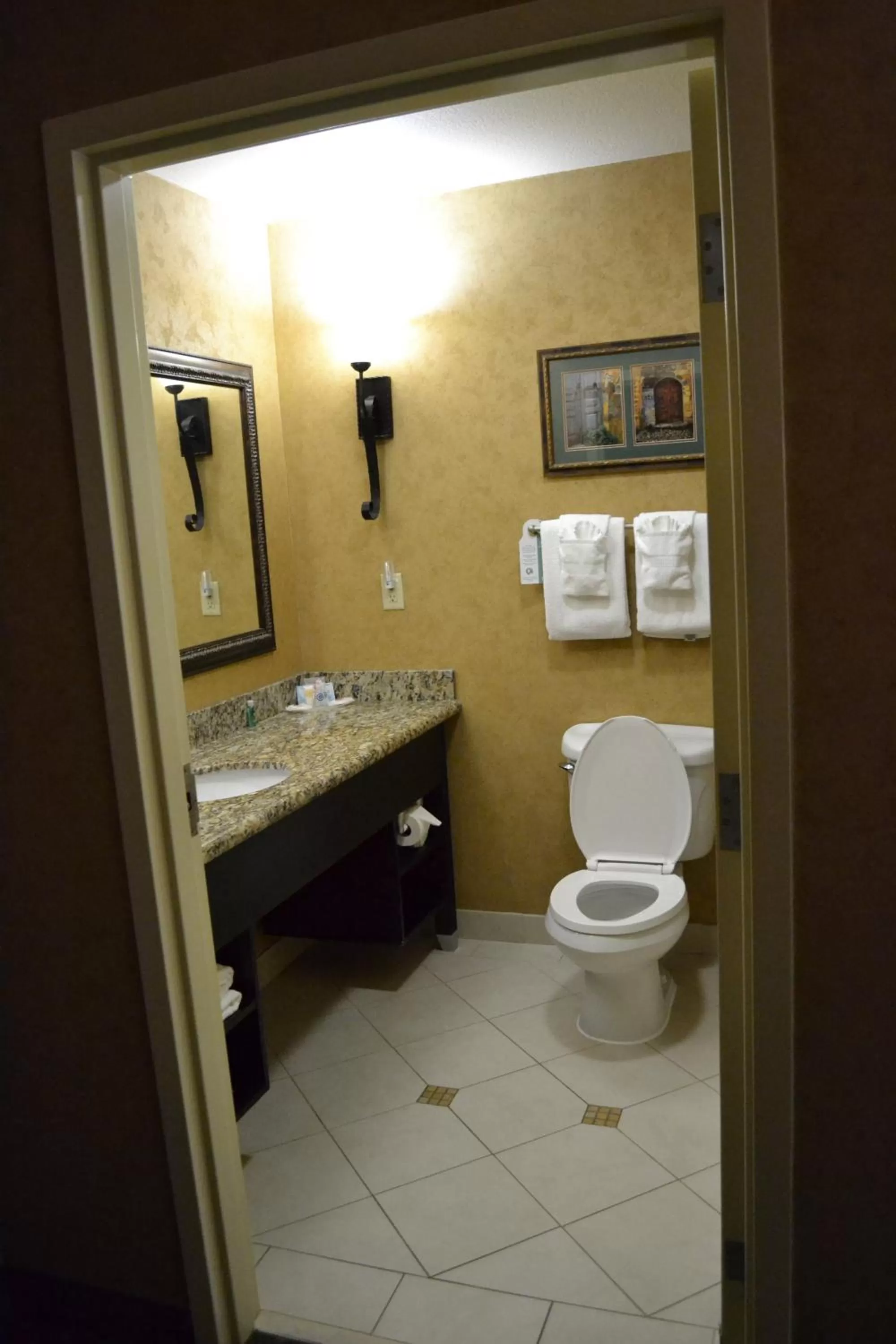 Queen Suite with Two Queen Beds - Accessible/Non-Smoking in Comfort Suites Alamo-River walk