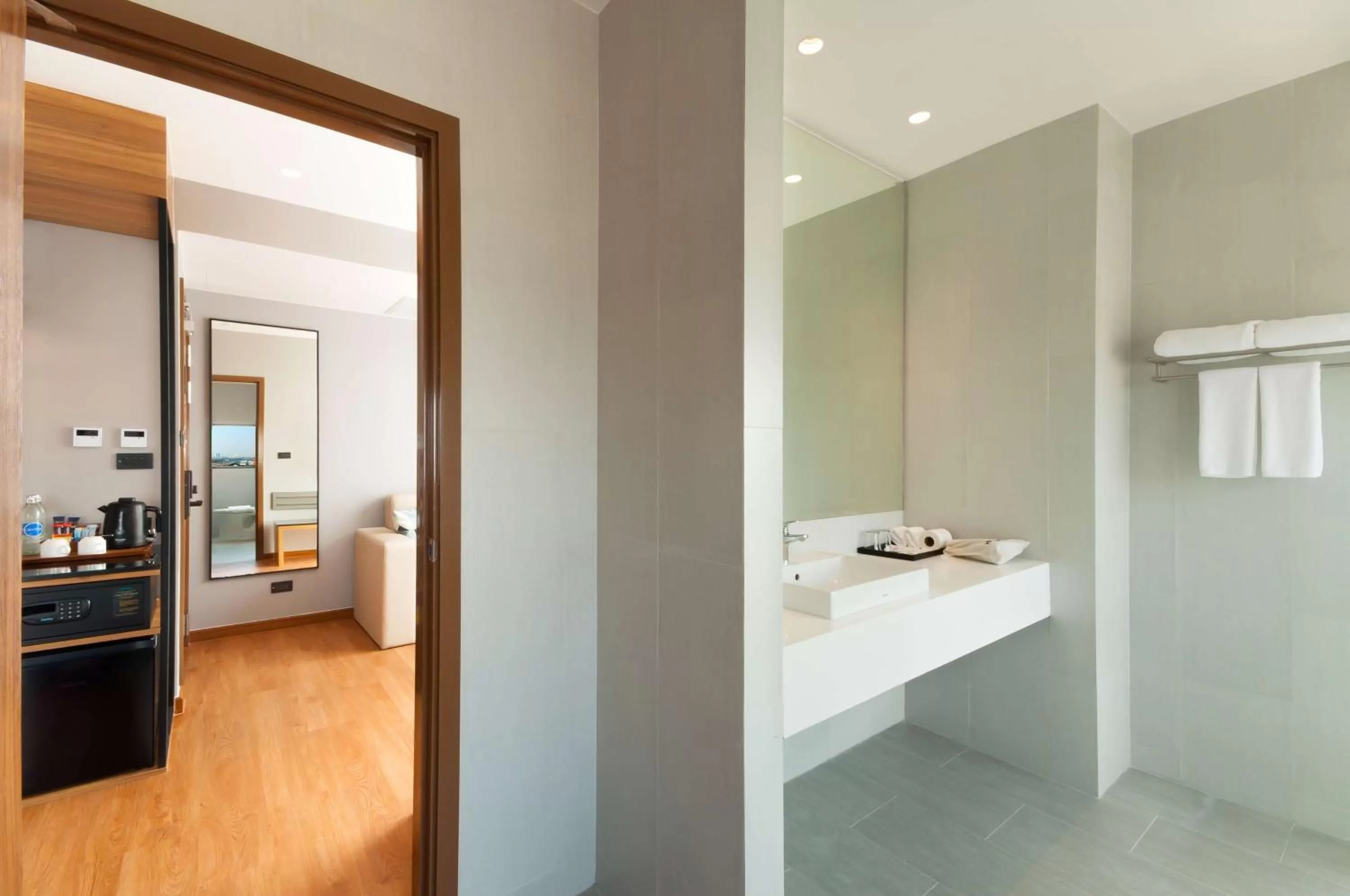 Junior King Suite with City View - Non-Smoking in Best Western Chatuchak