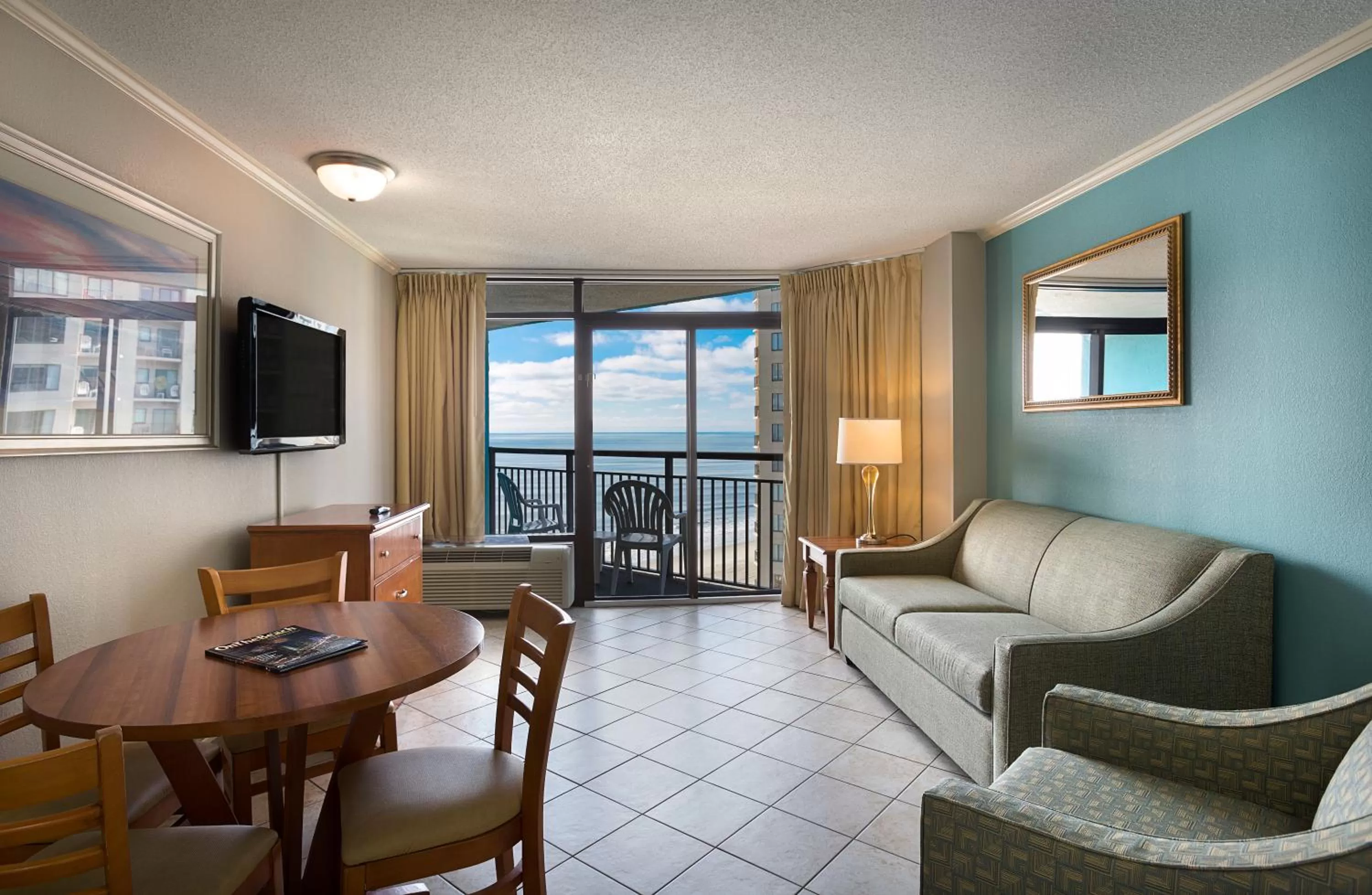 King Suite with Ocean View in Landmark Resort