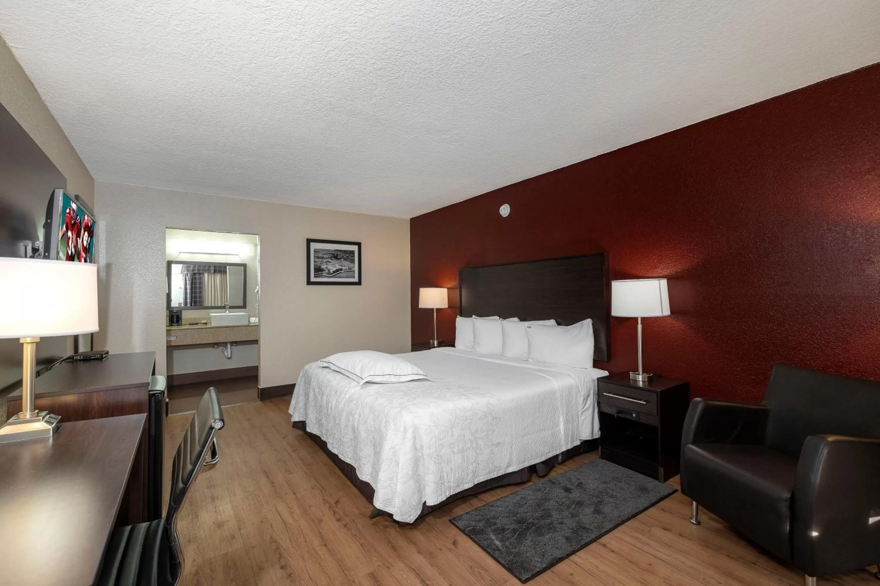 Premium King Room Smoke Free (Upgraded Bedding and Snack Box) in Red Roof Inn PLUS+ St. Augustine