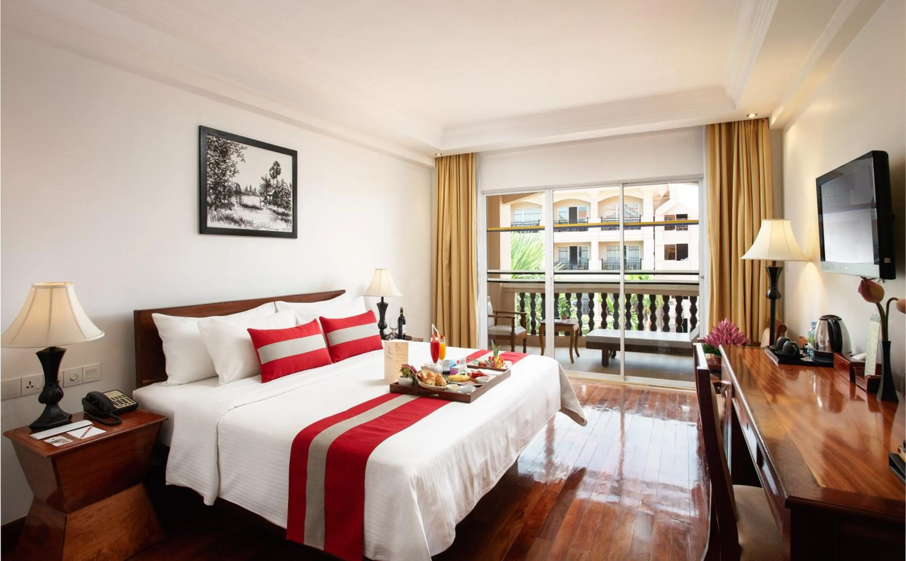 Premium Deluxe Family - Free 1 Set Dinner + 1 High Tea per stay in Somadevi Angkor Premium