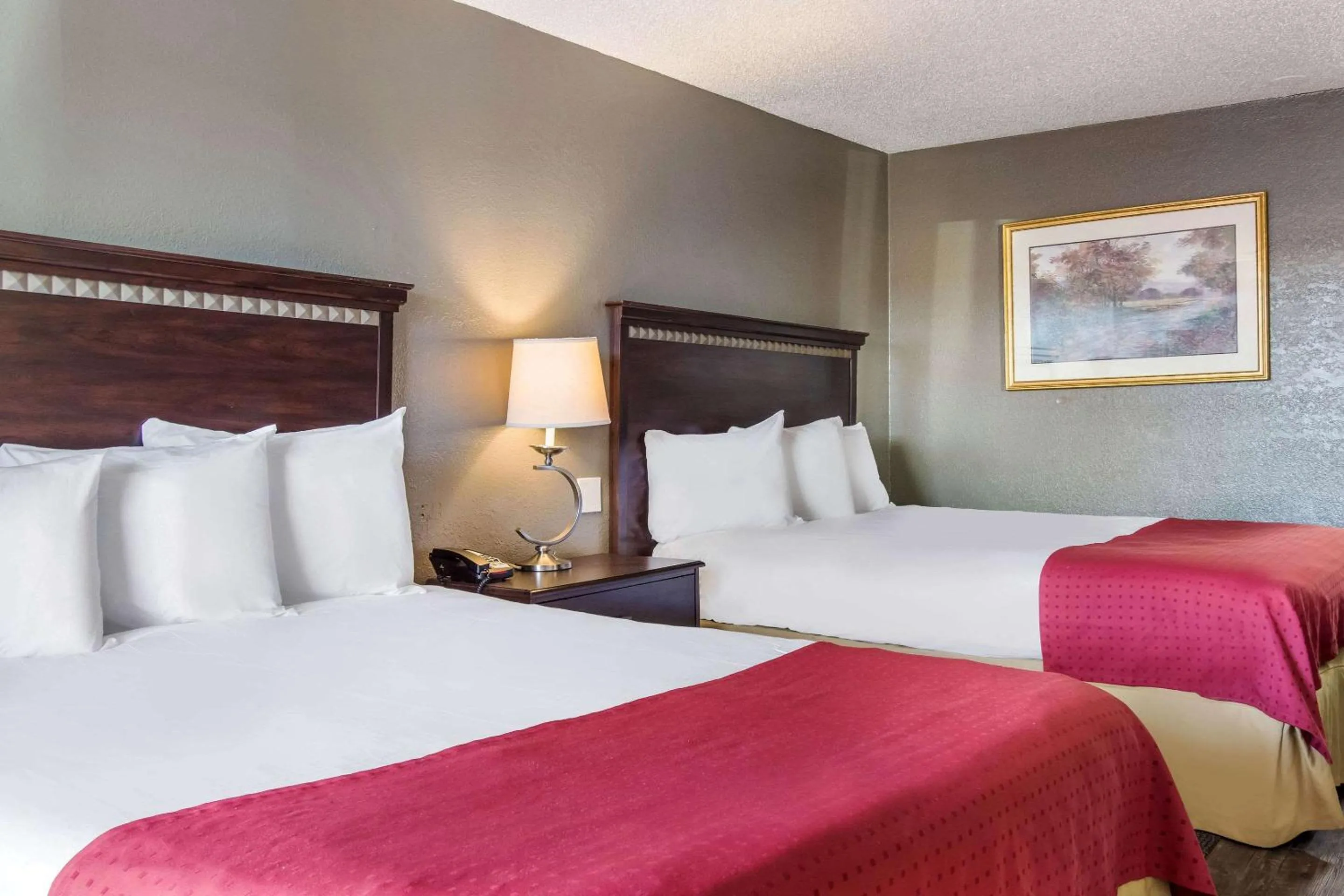 Queen Room with Two Queen Beds - Non-Smoking in Rodeway Inn Near Hall of Fame