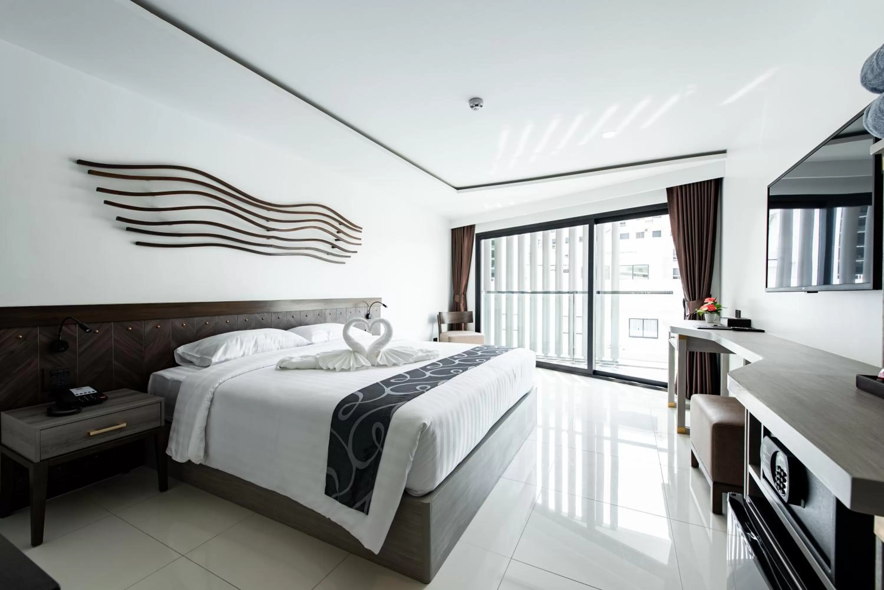 Double Room in Blackwoods Hotel Pattaya - SHA Extra Plus
