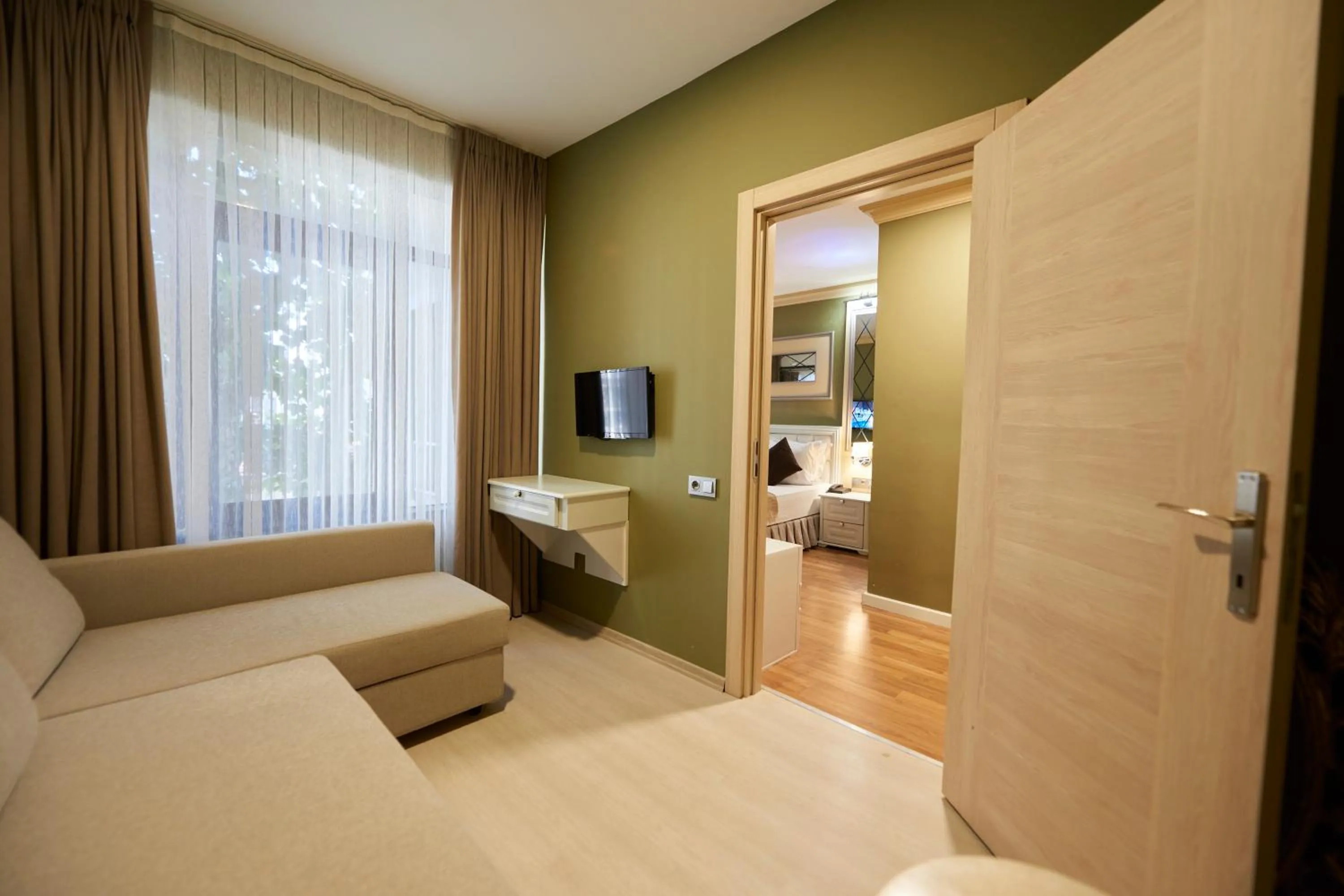 Family Room in Sunlight Hotel