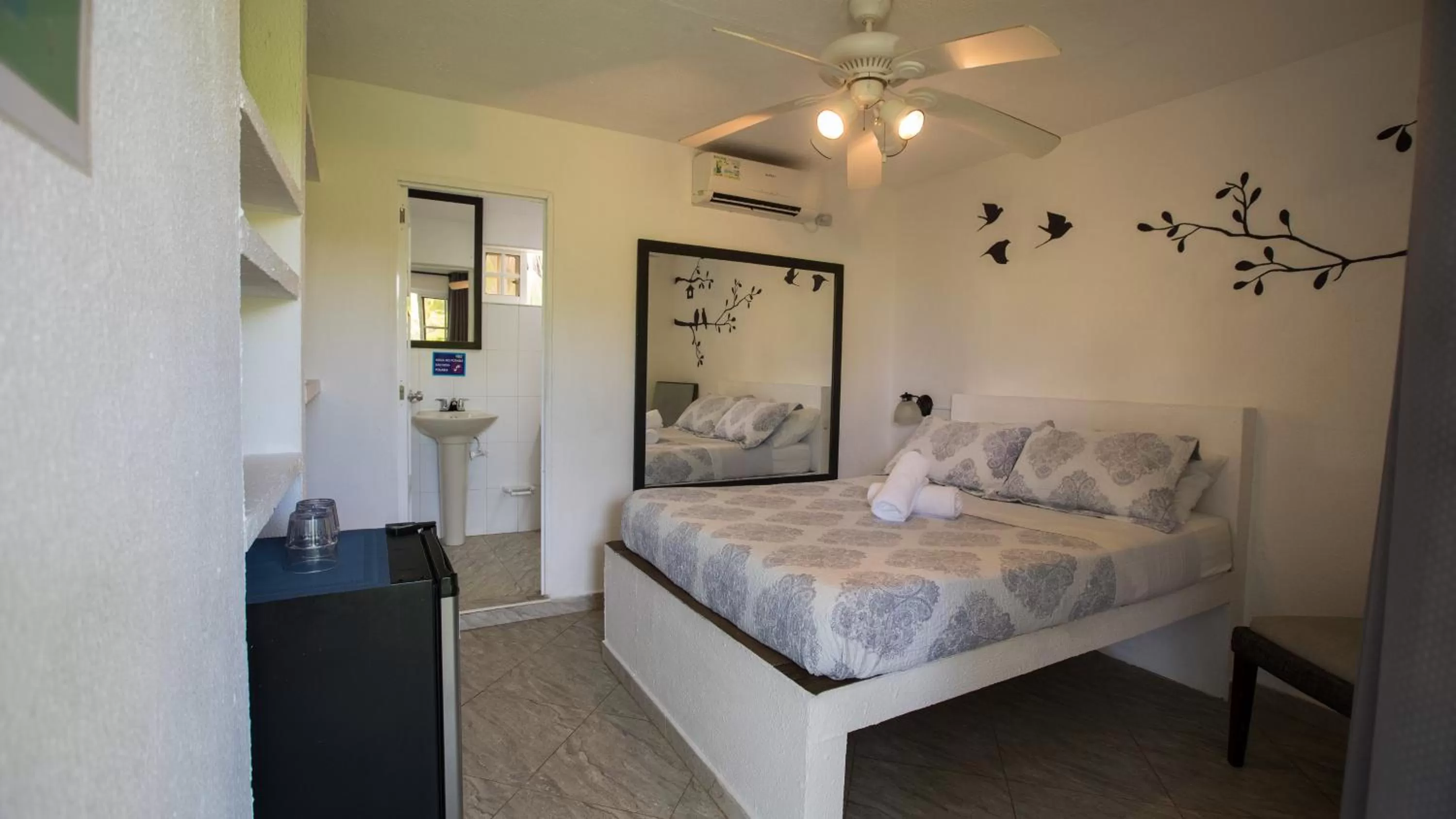 Double Room in Hosteria Mar y Sol