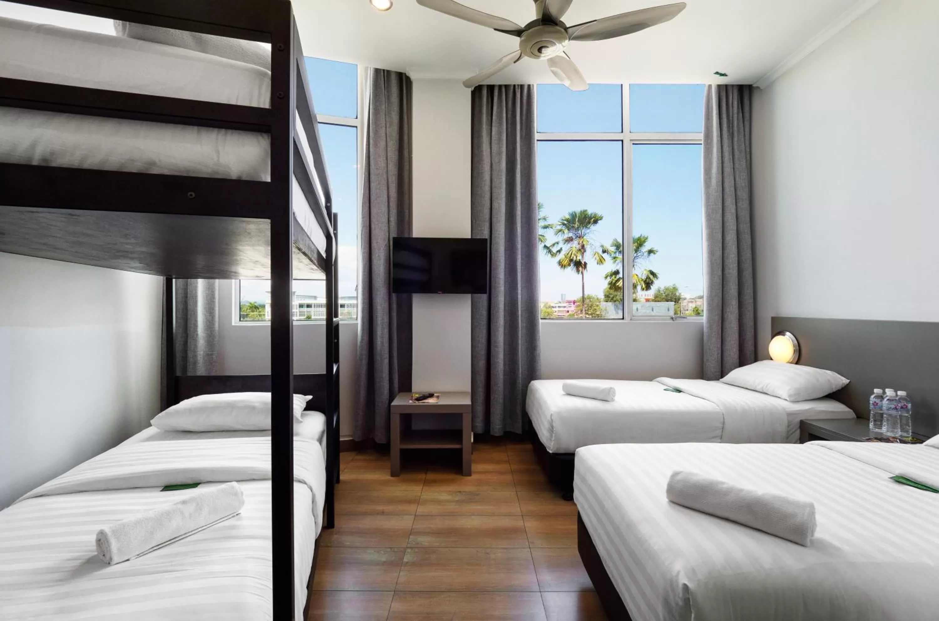 Family Room Type C in Tune Hotel - 1Borneo Kota Kinabalu