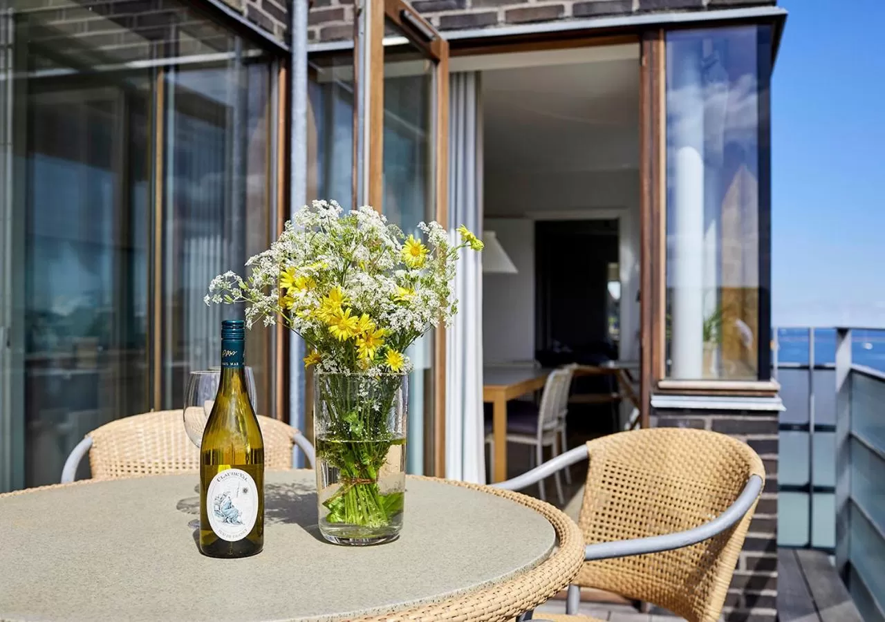 Deluxe One-Bedroom Apartment, 77m2 in Charlottehaven