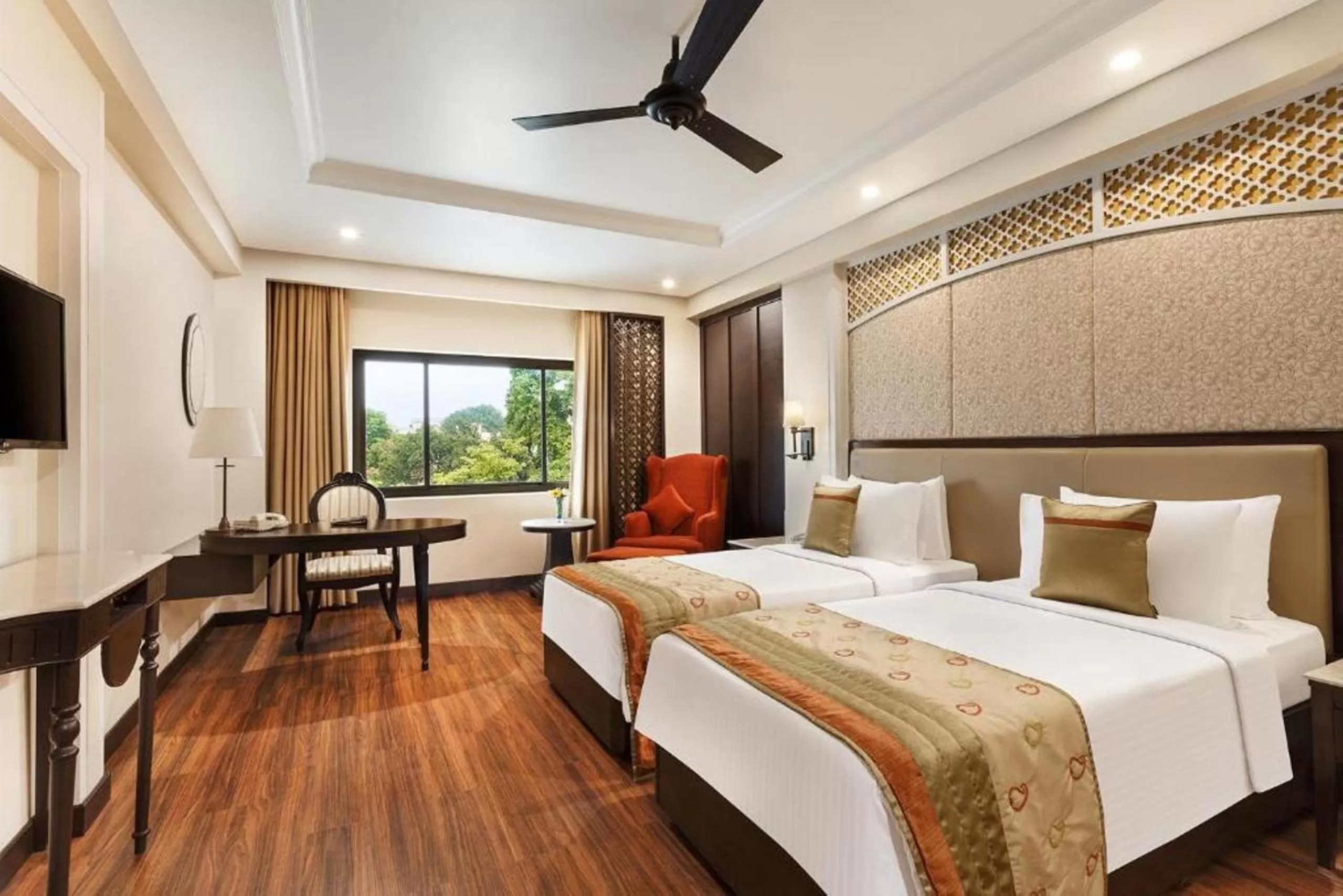 Superior Room - 2 Single Beds in La Place Sarovar Portico