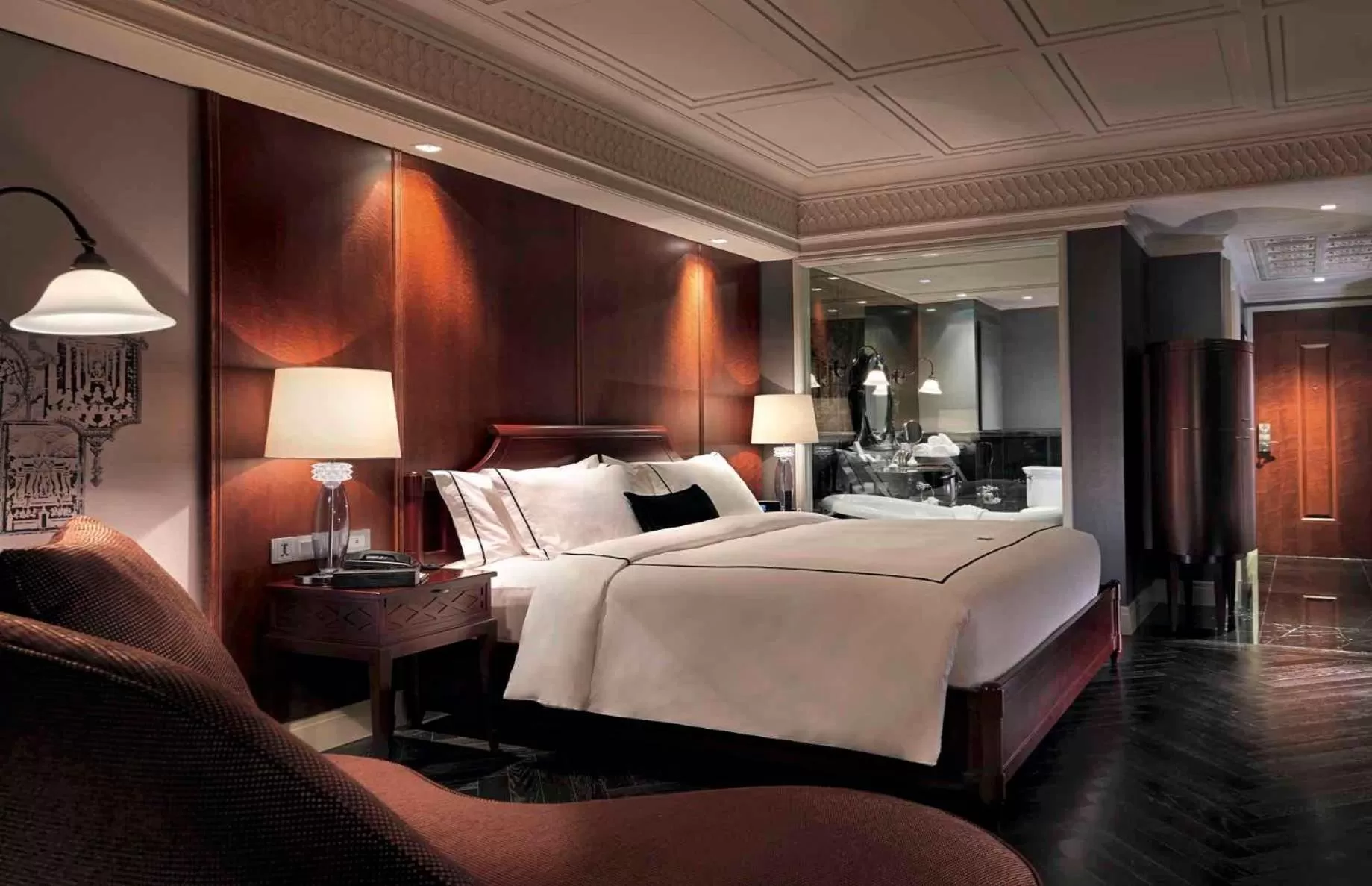 Jatu Deluxe King Room in Hotel Muse Bangkok, Autograph Collection