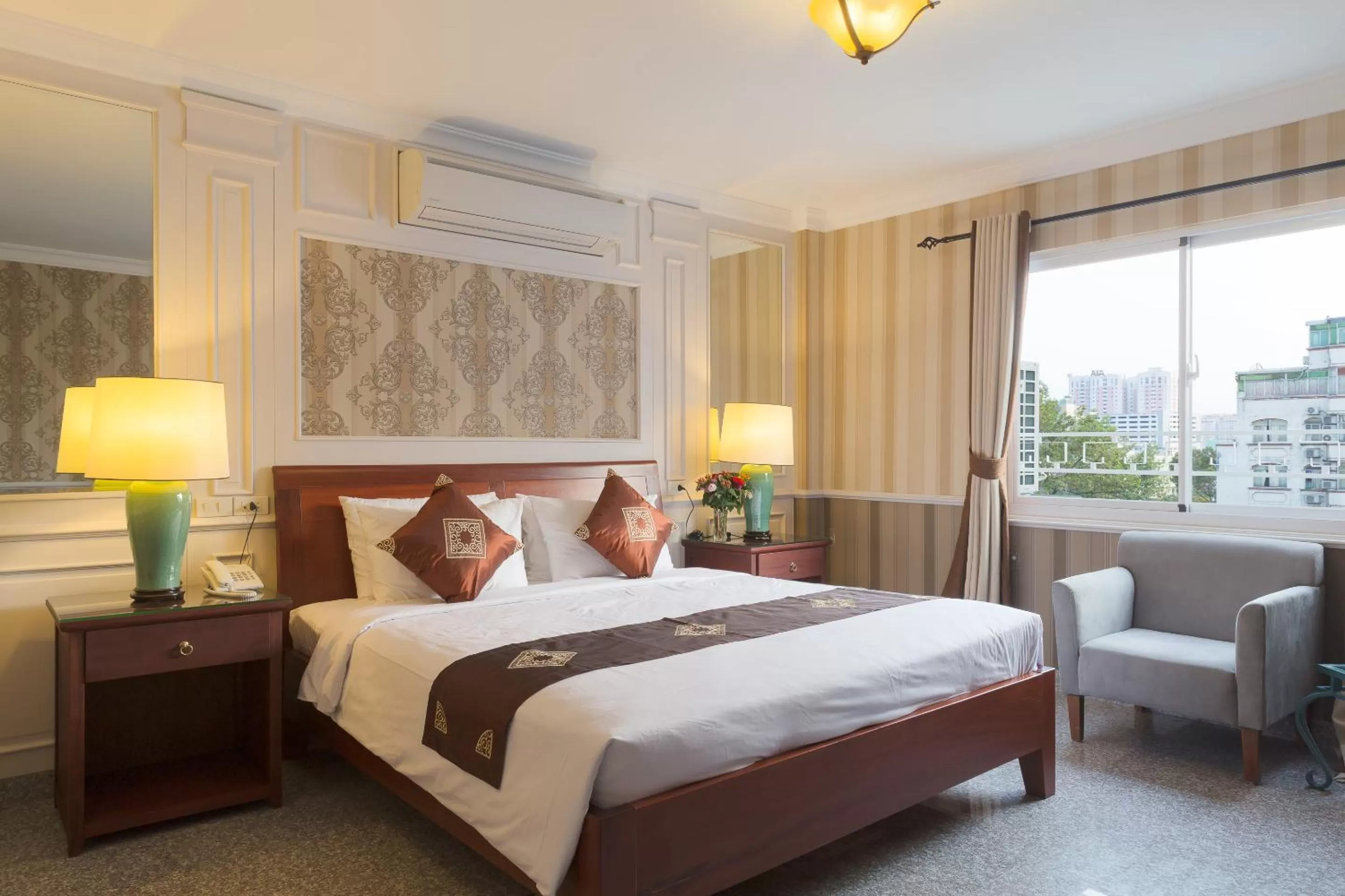 Boutique Executive City View Room in Ben Thanh Boutique Hotel