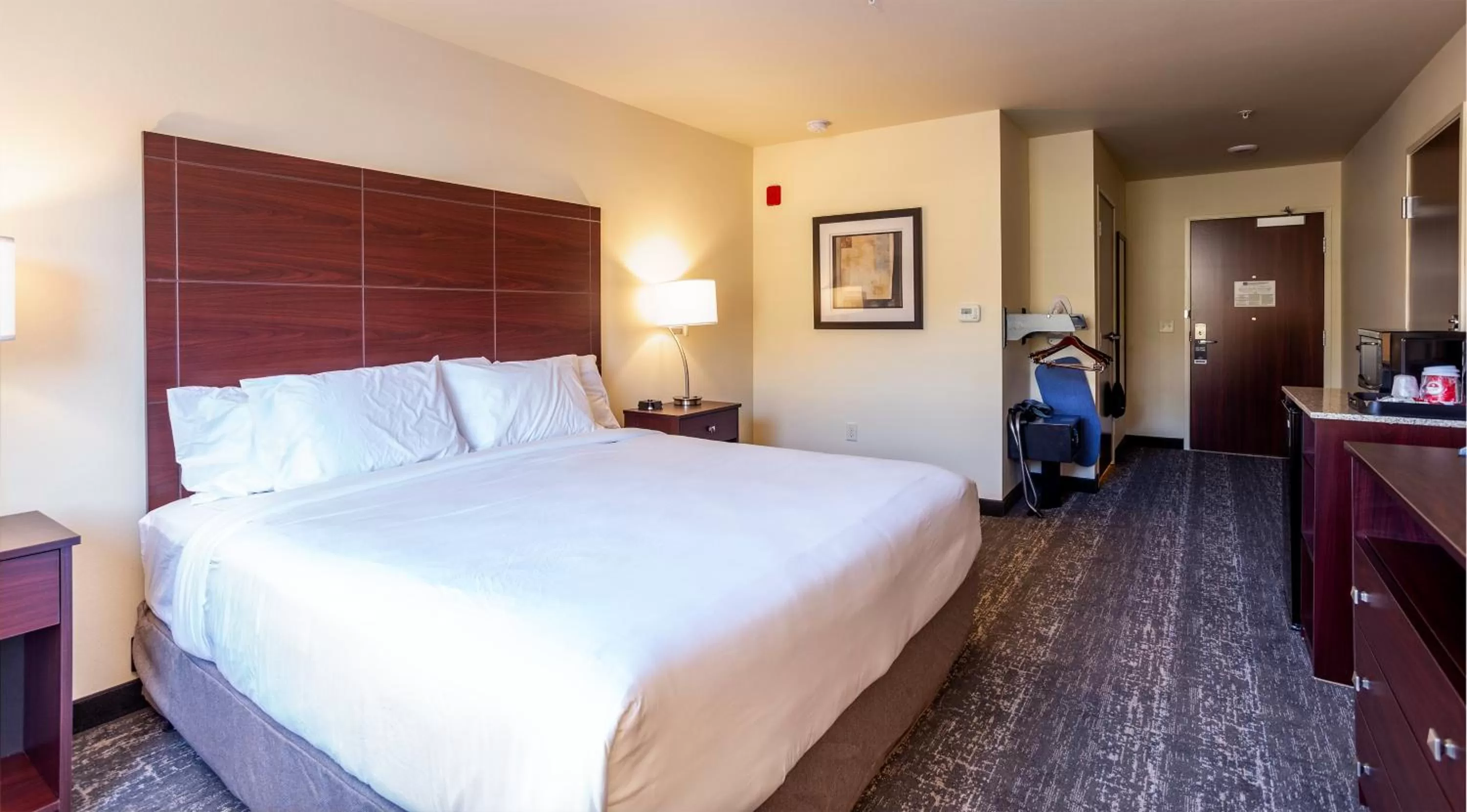 King Room - Disability Access in Cobblestone Inn & Suites - Brookville