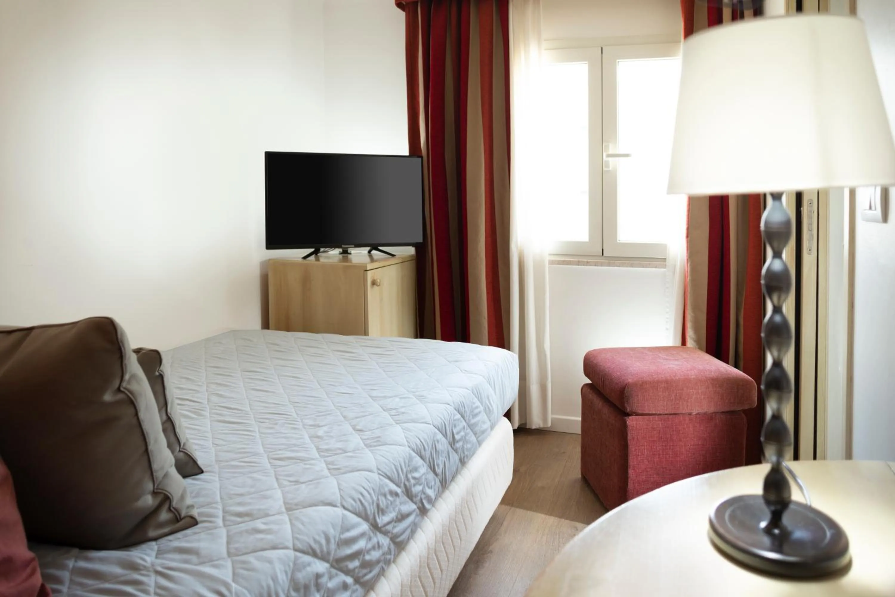 Economy Single Room in Hotel LaMorosa