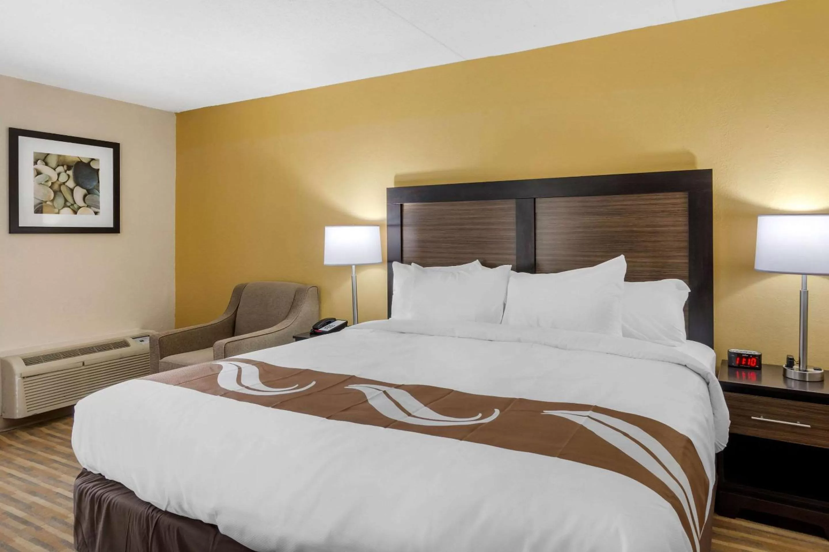 King Room - Accessible/Non-Smoking in Quality Inn & Suites