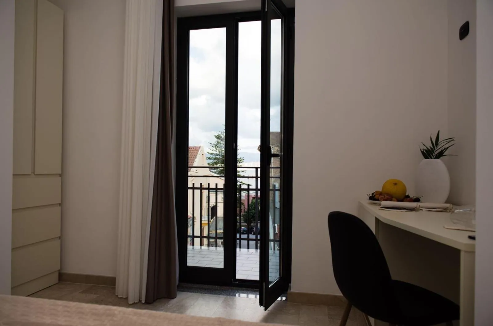 Standard Double or Twin Room with Balcony in Albergo Milazzo Inn AiMori