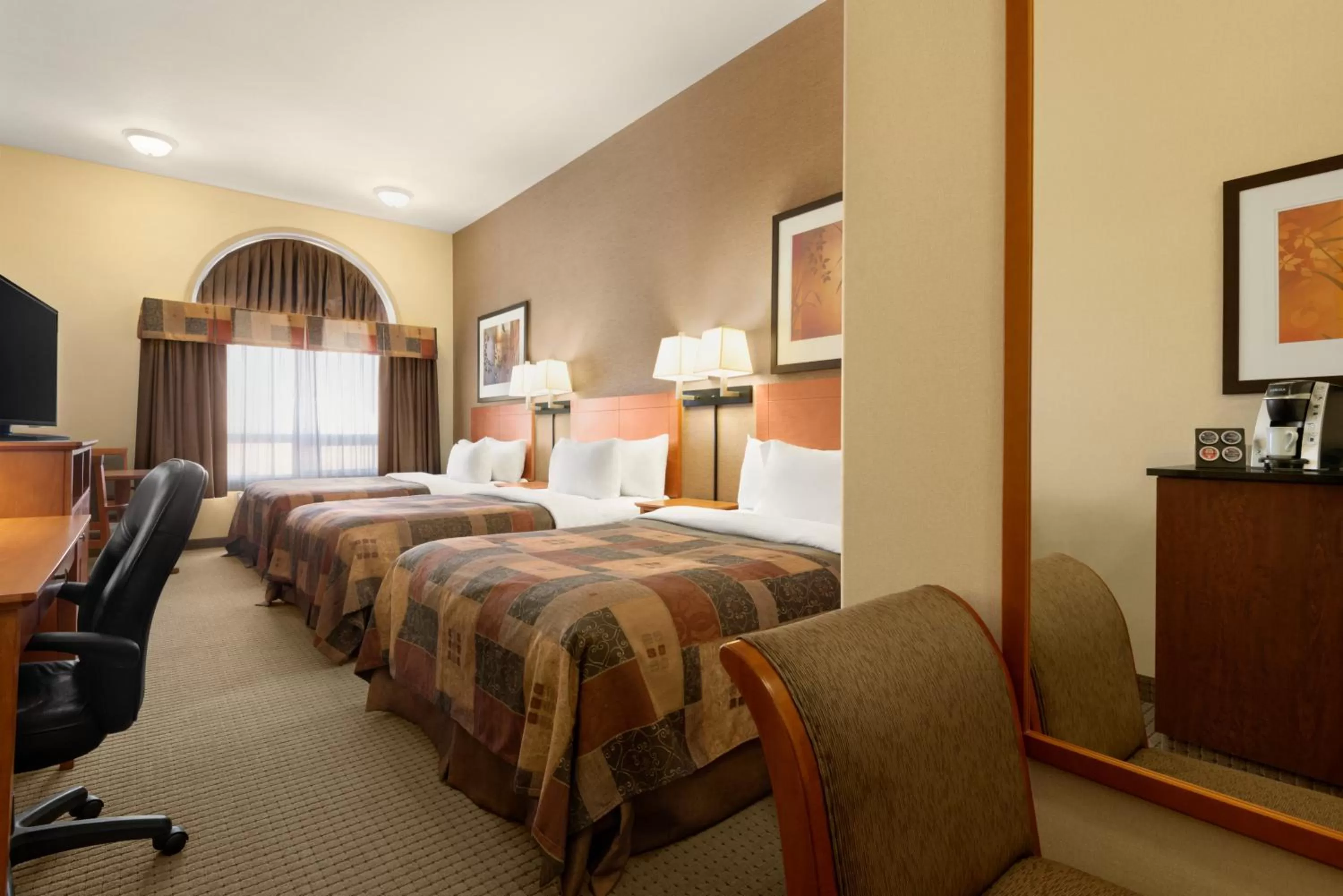 Superior Room with Three Double Beds - Non-Smoking in Ramada by Wyndham Drayton Valley