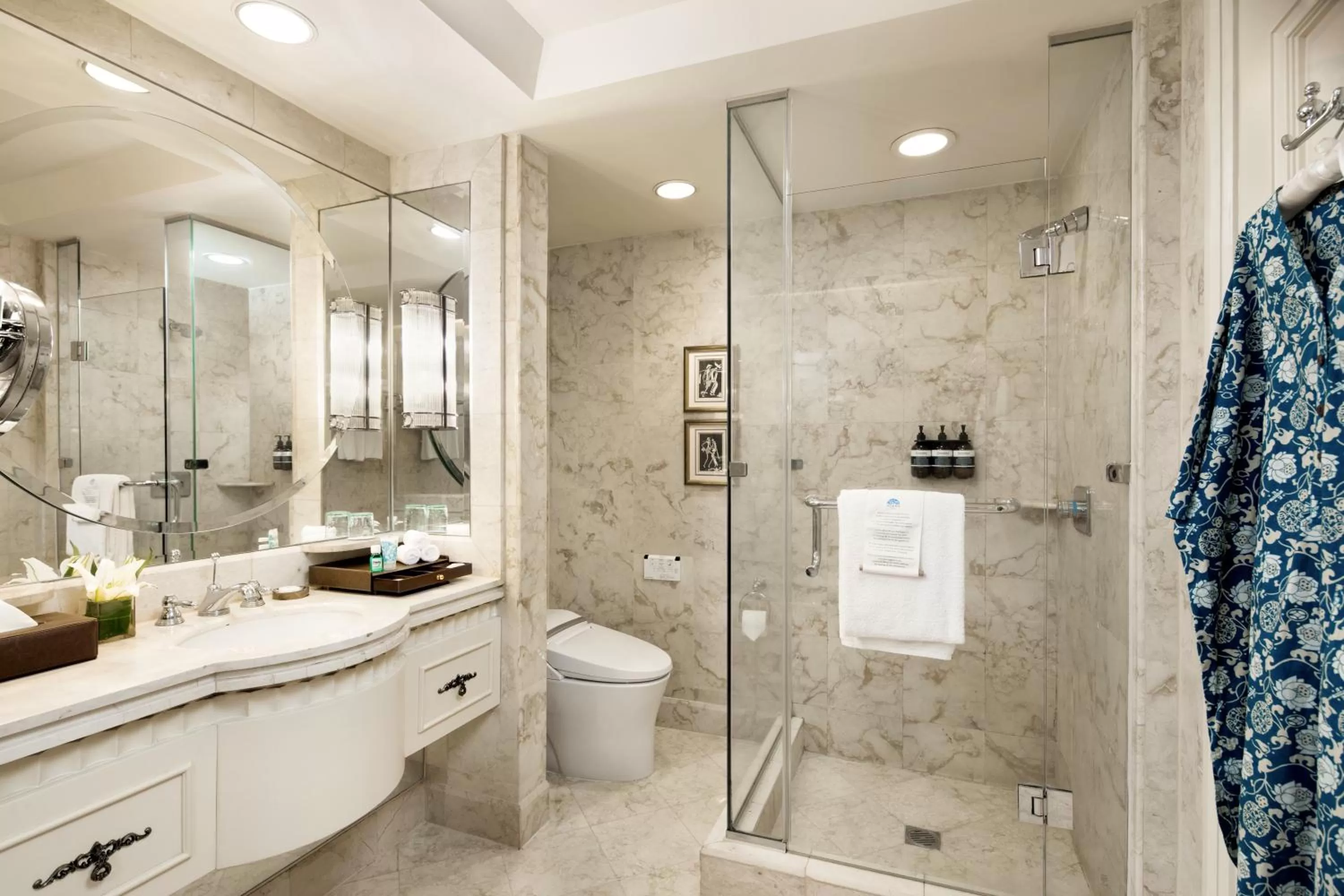 Deluxe Double or Twin Room in AYANA Midplaza JAKARTA