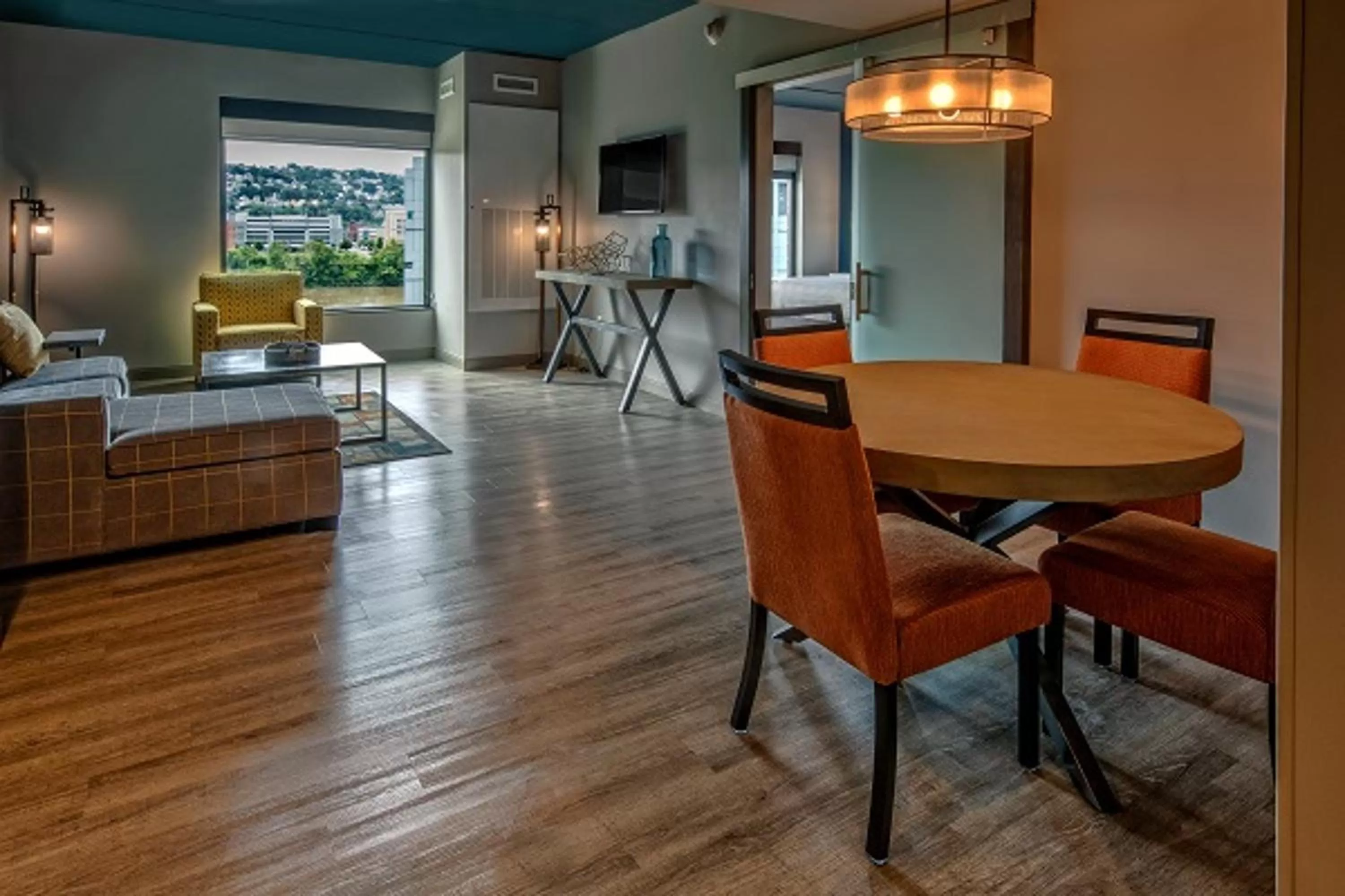 One-Bedroom Suite in Hotel Indigo Pittsburgh University - Oakland by IHG