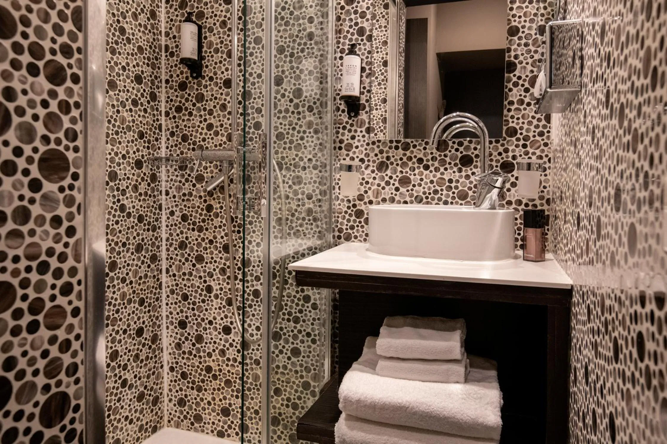 Executive Queen Room - Non-Smoking in Best Western Plus Nice Cosy Hotel