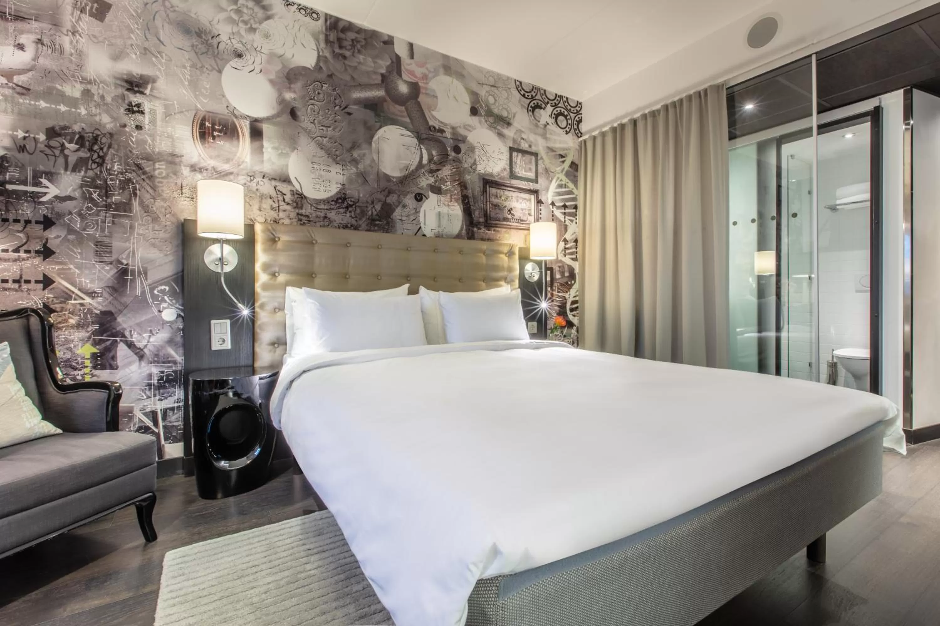 Standard Room in Radisson Blu Riverside Hotel