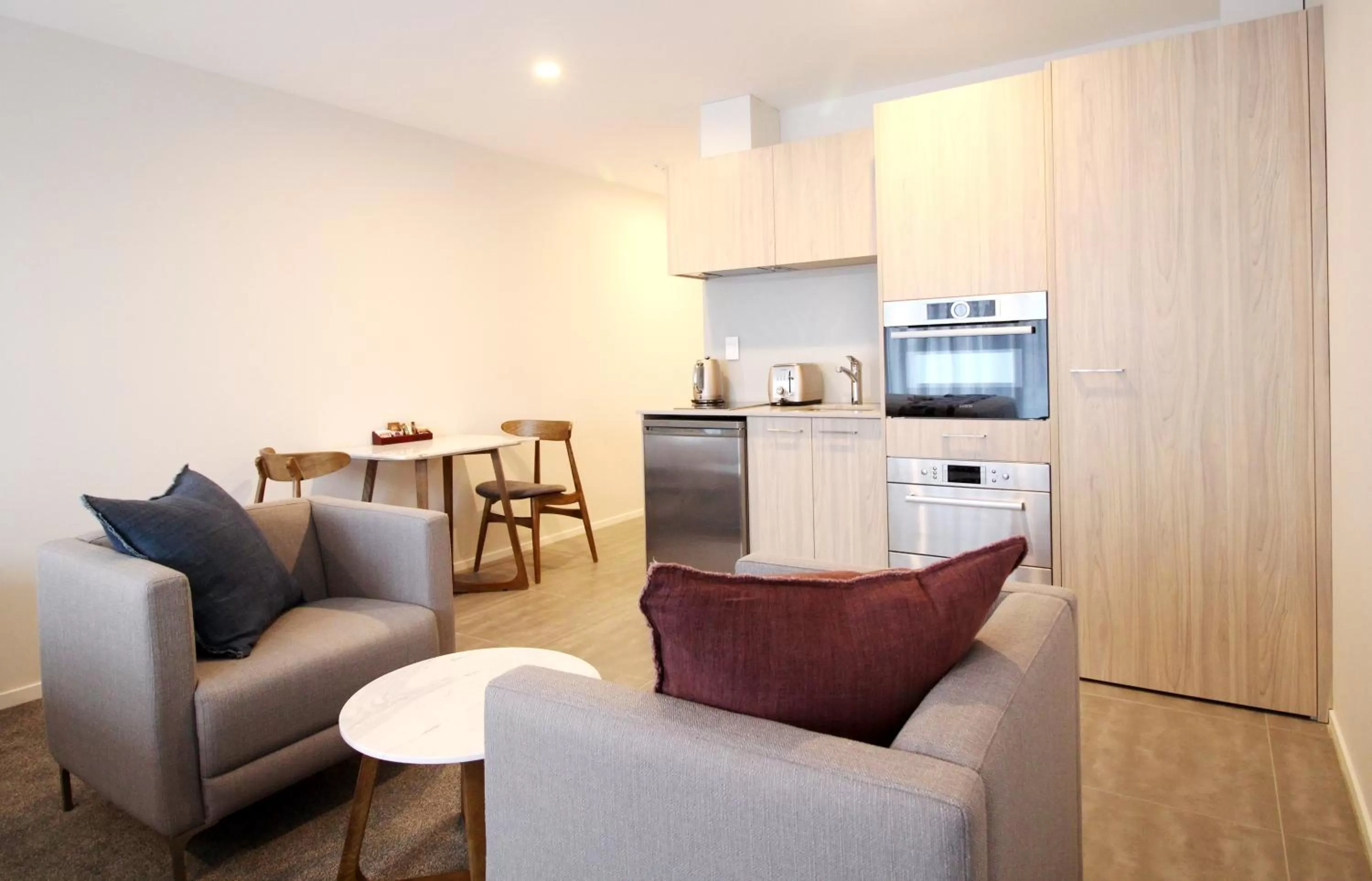 Studio Deluxe King in FERNZ Motel & Apartments Birkenhead