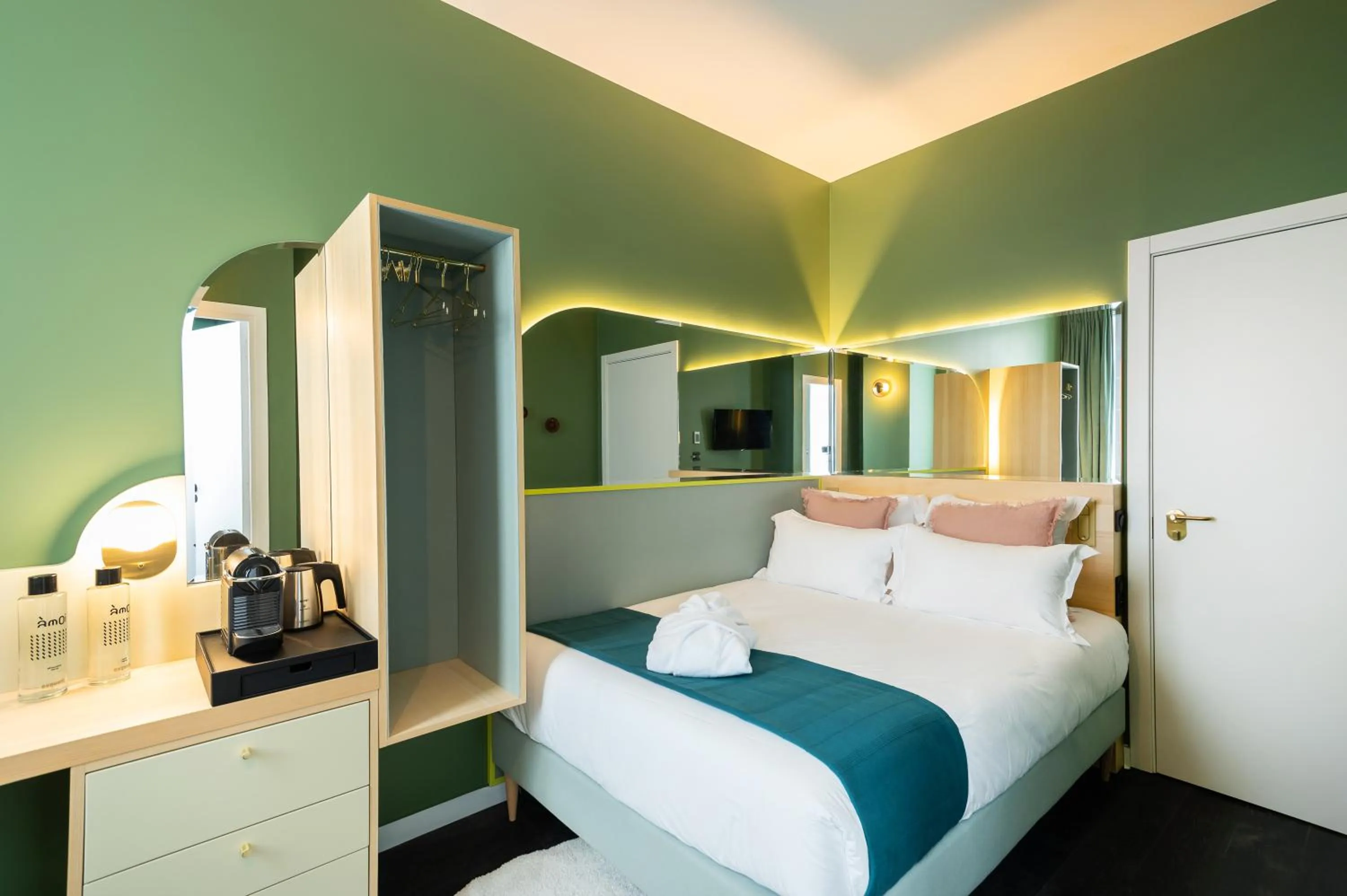 Standard Double Room in Hôtel Amoi Paris